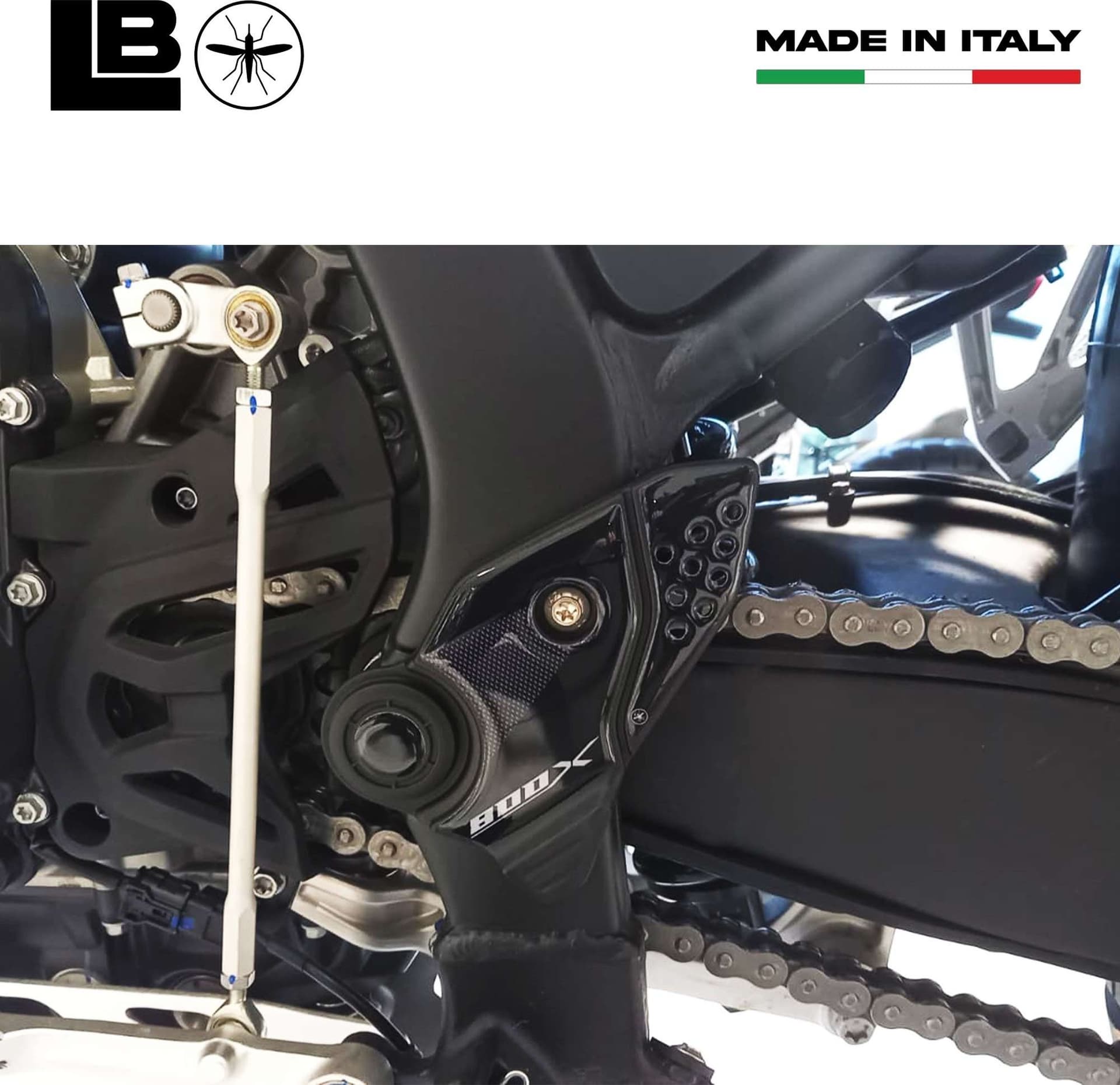 Adesivi 3D compatibili con Kove 800X Protezioni resinate per Battitacco moto in Decalcomanie adesivi e magneti LabelBike - Bibbiano, commercioVirtuoso.it