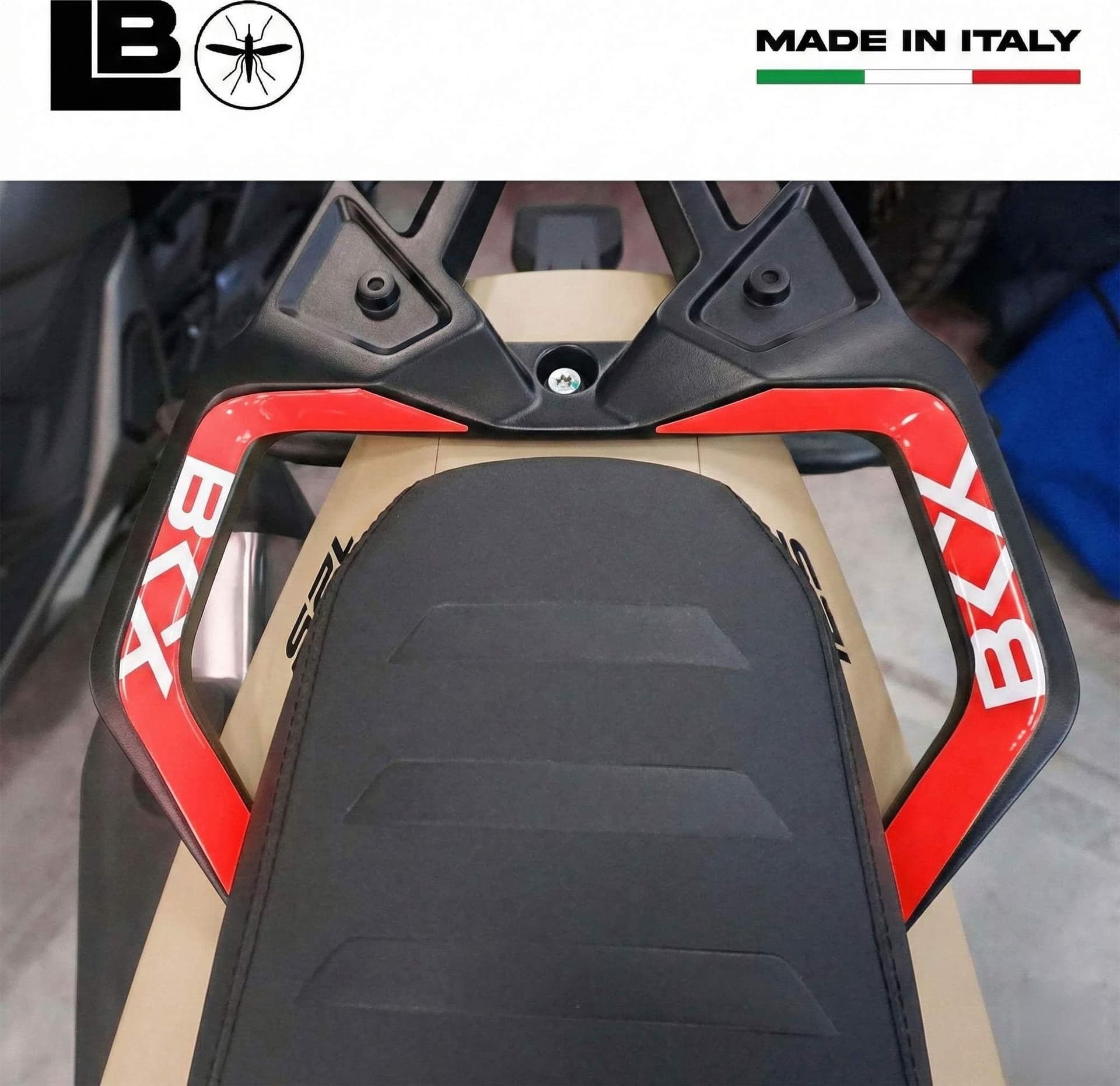Adesivi Gel 3D Maniglie Passeggero moto compatibili con Benelli BKX 125 125s in Decalcomanie adesivi e magneti LabelBike - Bibbiano, commercioVirtuoso.it