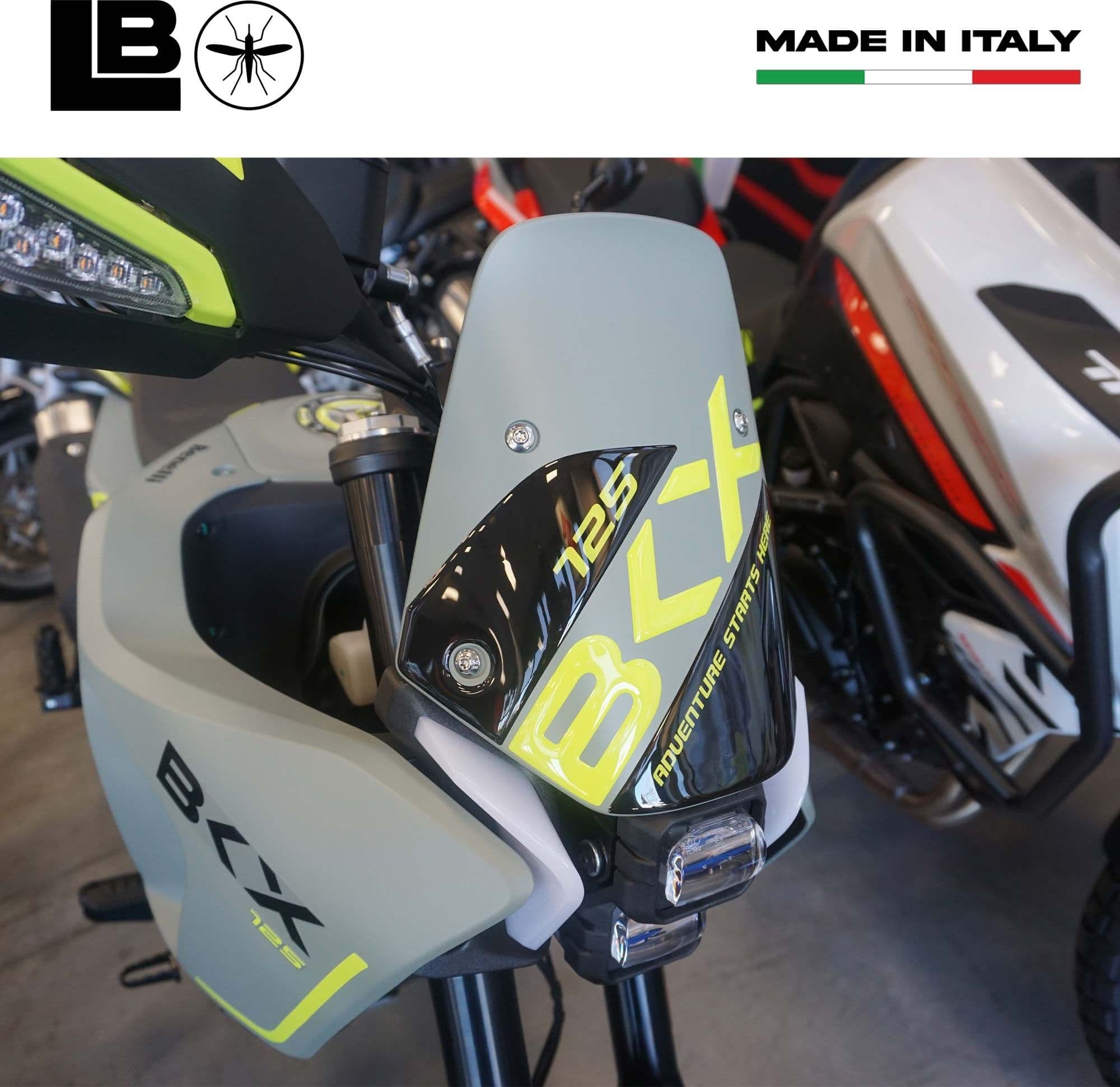 Adesivo resina gel 3D Protezione Cupolino moto compatibile con Benelli BKX 125 in Decalcomanie adesivi e magneti LabelBike - Bibbiano, commercioVirtuoso.it