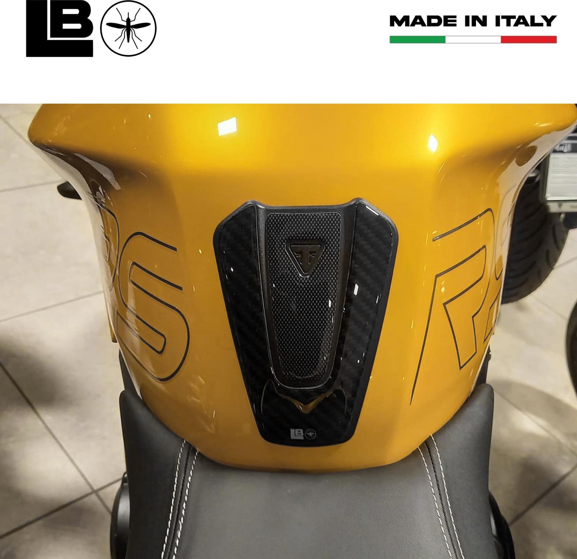 Protezione serbatoio Adesivo Gel 3D Paraserbatoio moto compatibile con Triumph in prodotto LabelBike - Bibbiano, commercioVirtuoso.it