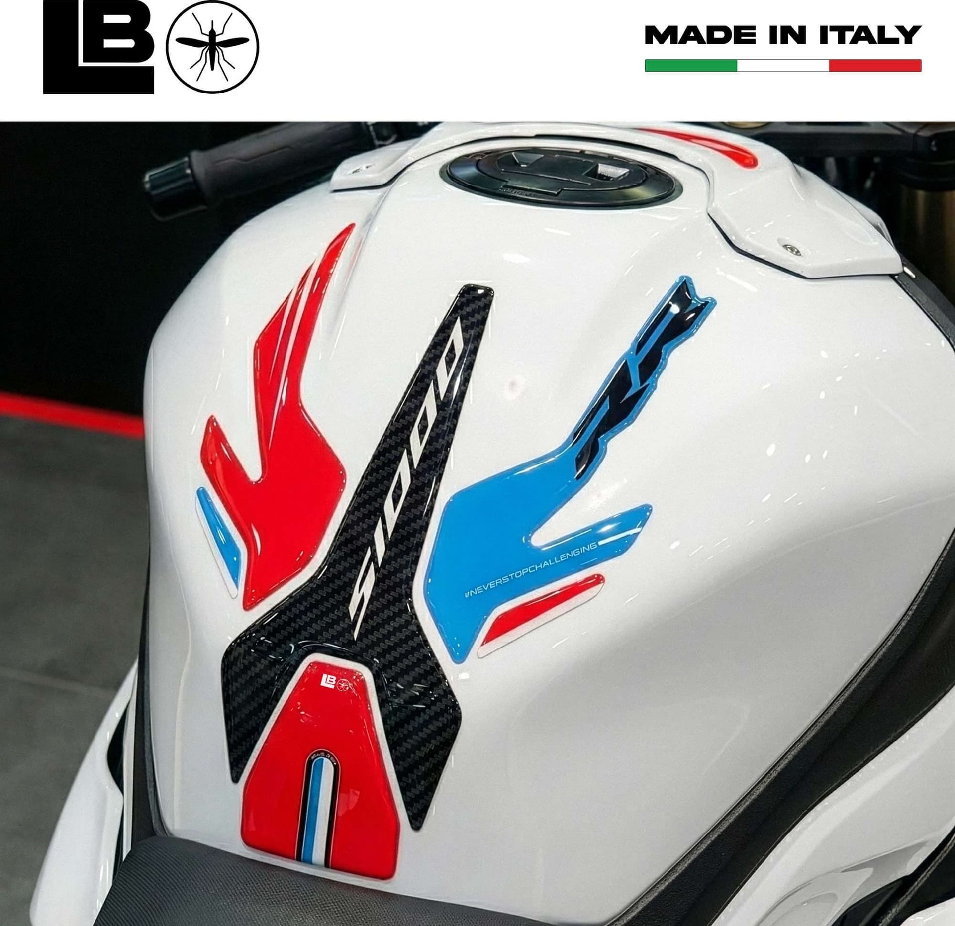 Kit Serbatoio Adesivi 3D Protezione moto compatibile con Bmw S1000RR 2009-2026 in Paraserbatoio LabelBike - Bibbiano, commercioVirtuoso.it