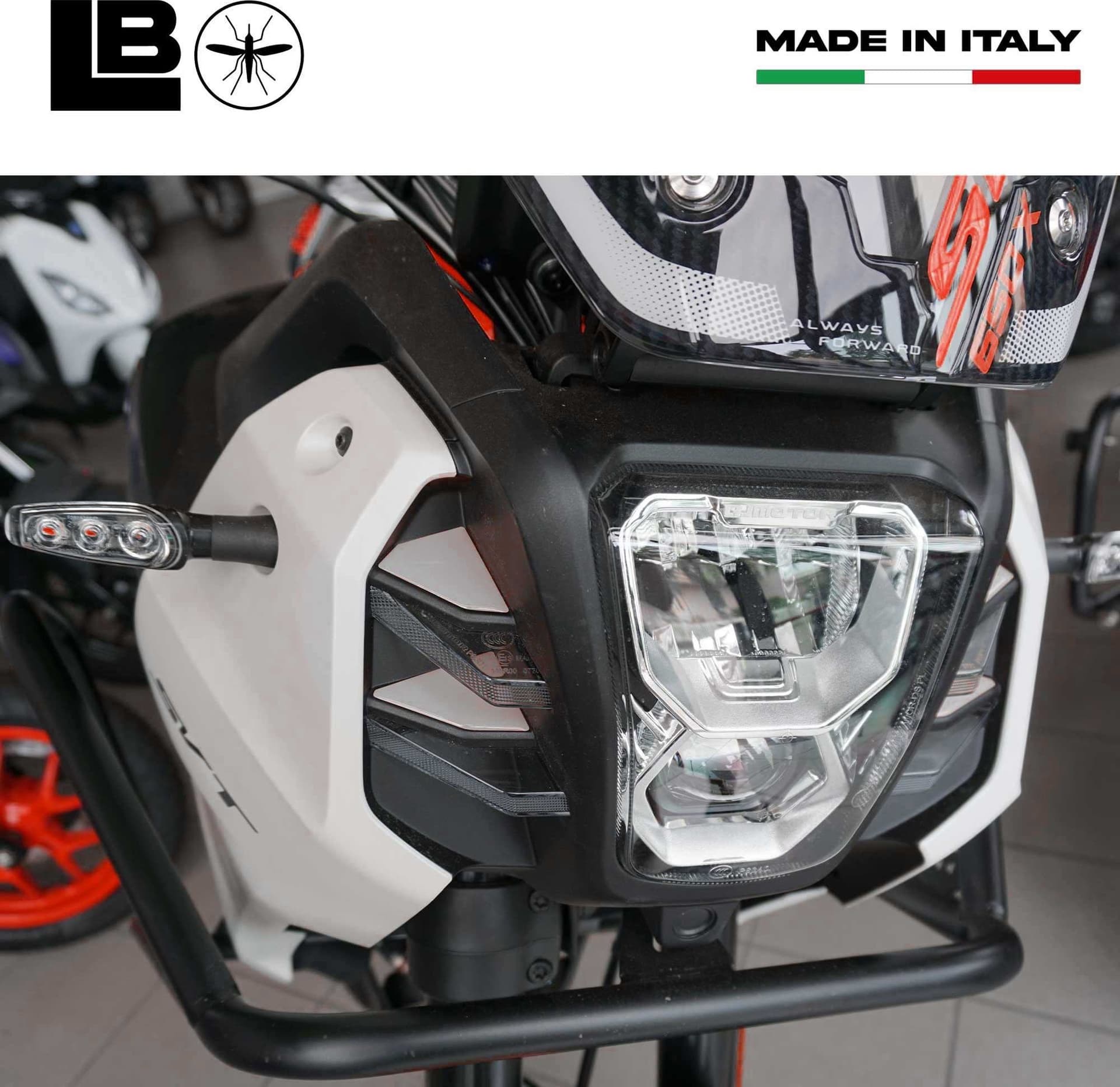 Adesivi Protezioni Frontali Cupolino moto compatibili con QJ Motor SVT650X 2026 in Decalcomanie adesivi e magneti LabelBike - Bibbiano, commercioVirtuoso.it