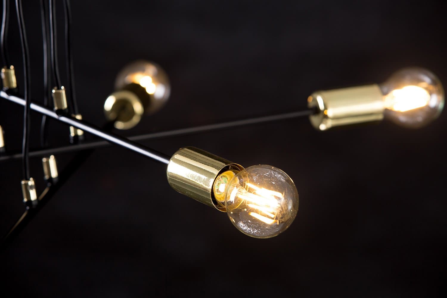 Lampadario Industrial 6 Luci Vesio A Bracci In Acciaio Nero E Oro in Lampadari LuceArt - Montecorvino Pugliano, commercioVirtuoso.it
