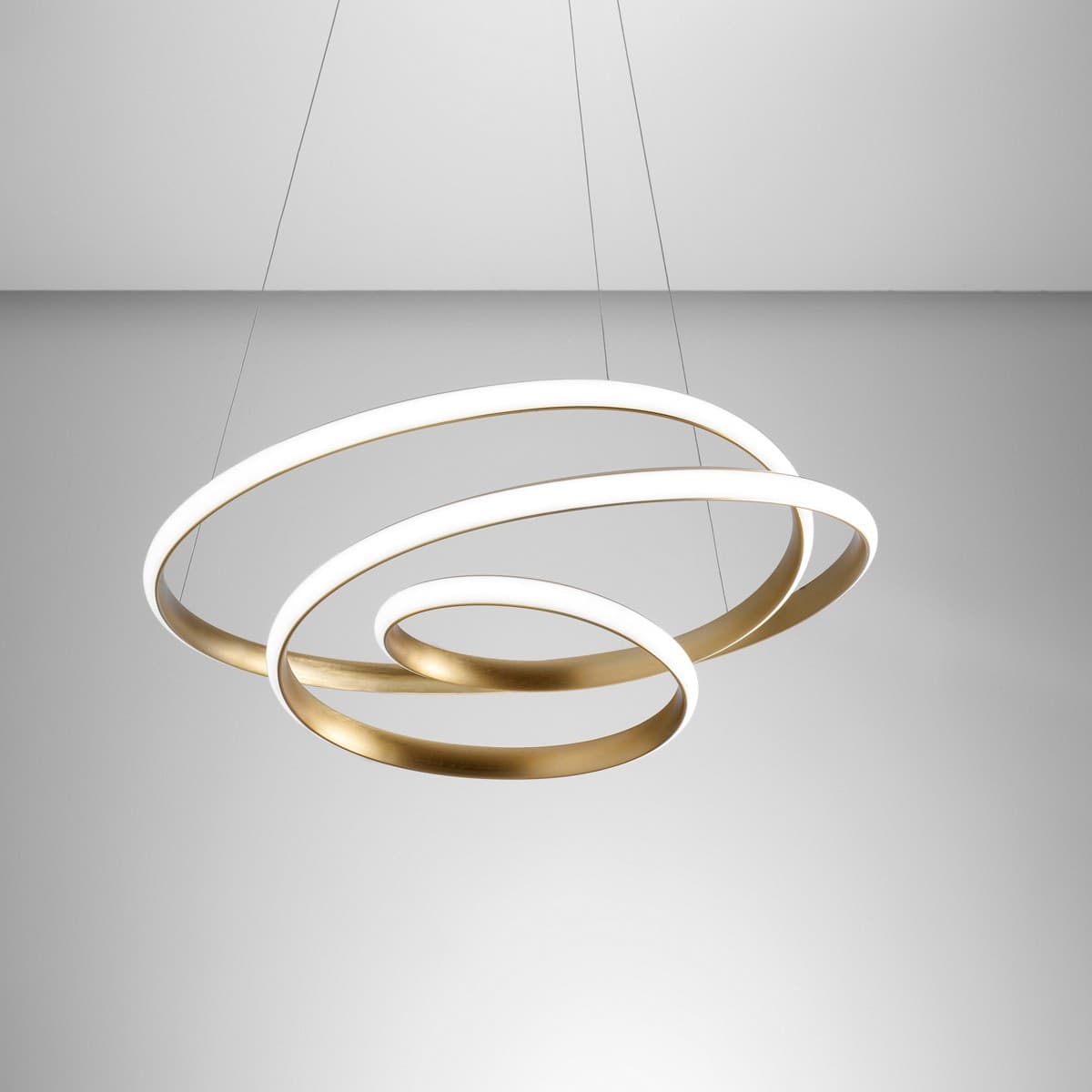 Lampadario led Gea Luce DIVA SP O moderna alluminio sospensione in Lampade a sospensione Lampadari Bartalini - Colle di Val d’Elsa, commercioVirtuoso.it
