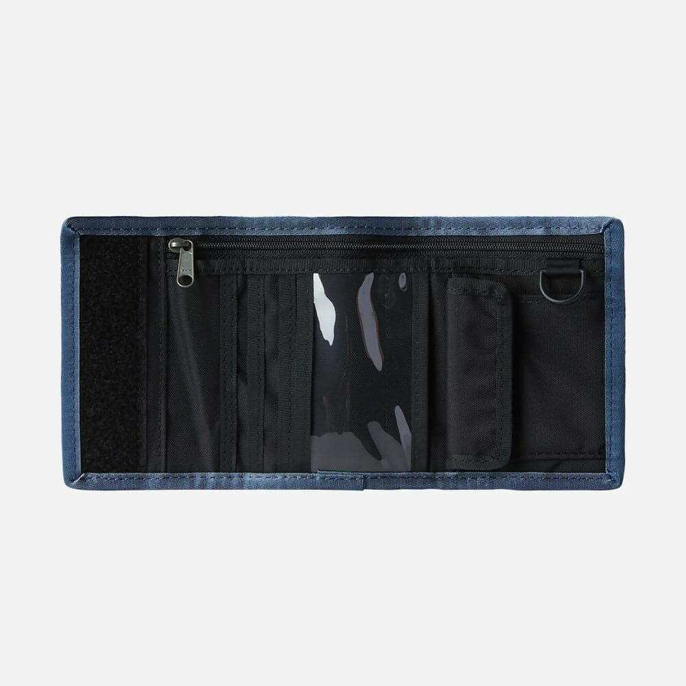 THE NORTH FACE portafoglio base camp in Porta penne Cartoleria Deja Vu - Crotone, commercioVirtuoso.it