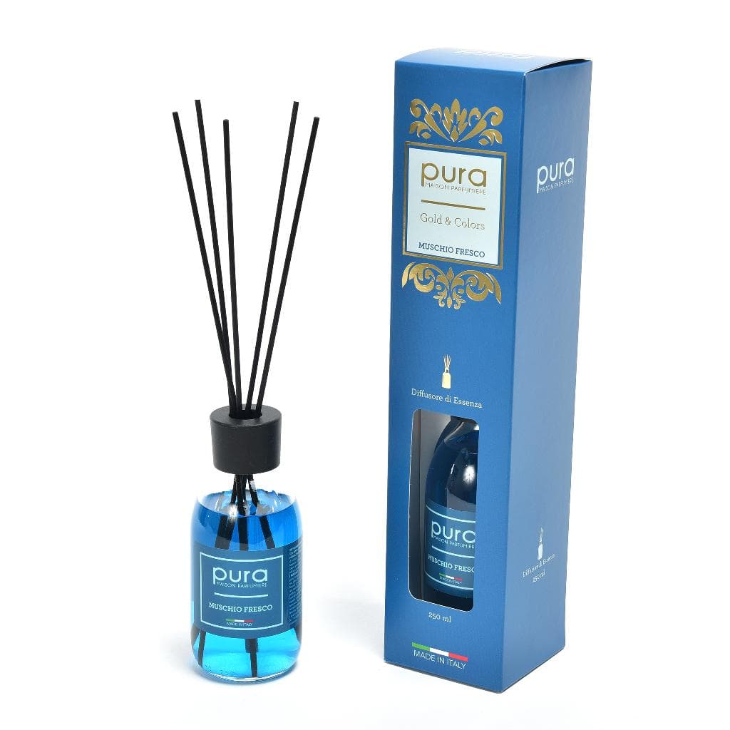 Diffusore di Essenza 250ml Muschio con Bacchetti in Cotone in Accessori per la profumazione della casa Save The Money - Rimini, commercioVirtuoso.it