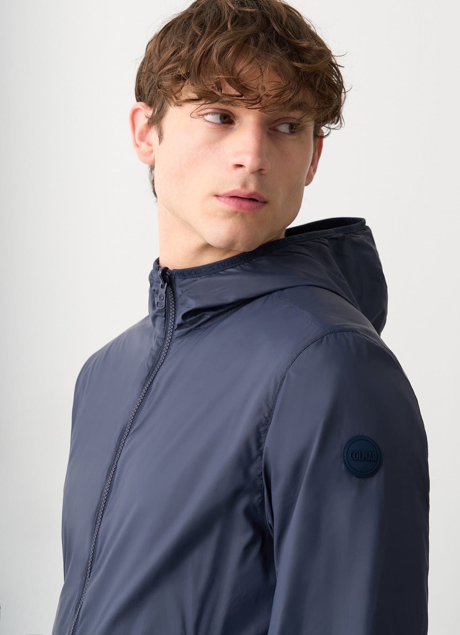 Colmar giacca reversibile bicolore con cappuccio fisso
capospalla uomo in Giacche Broadway Red - Barletta, commercioVirtuoso.it
