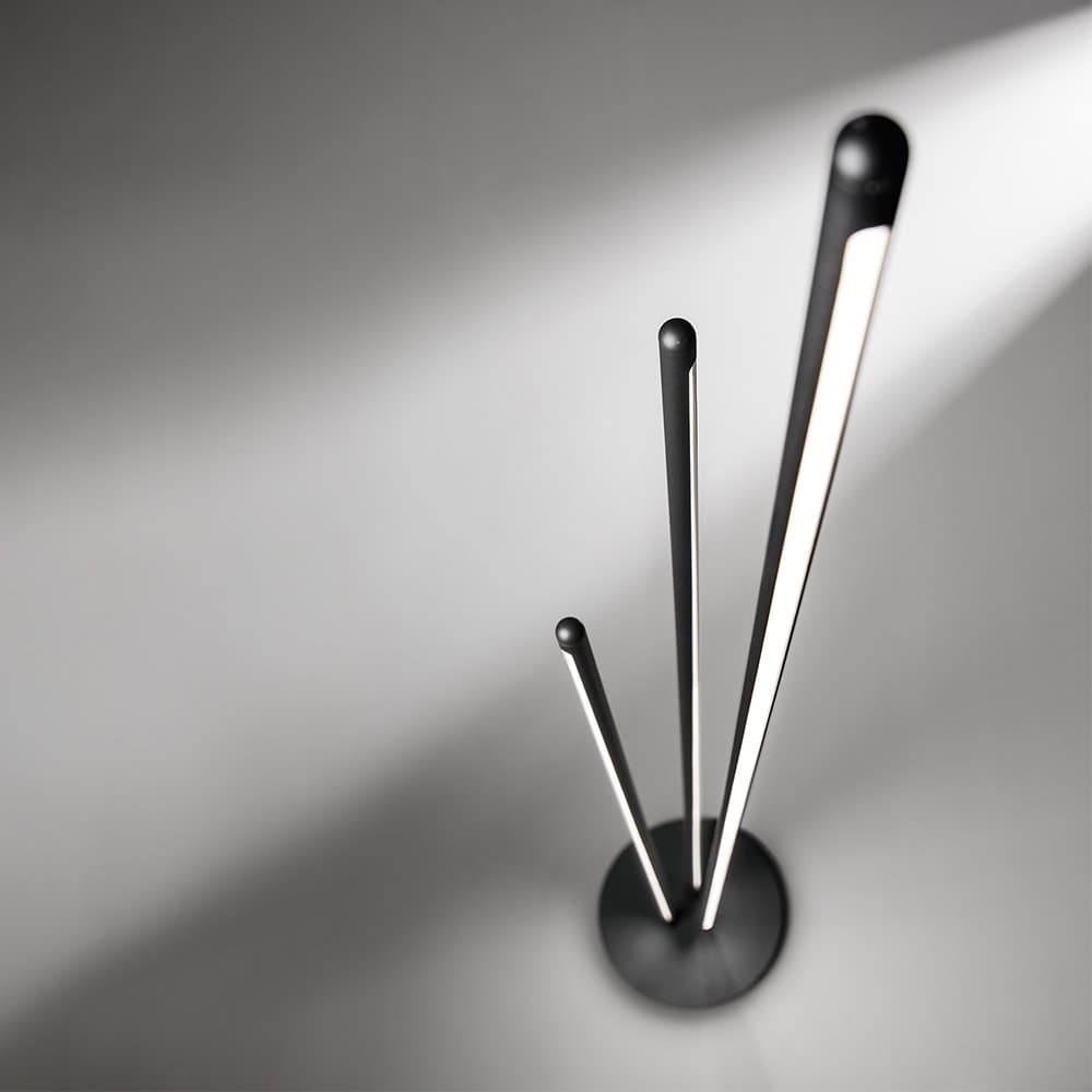 Piantana Contemporanea Twins Metallo Nero Led Integrato 47W in Lampade da terra LuceArt - Montecorvino Pugliano, commercioVirtuoso.it