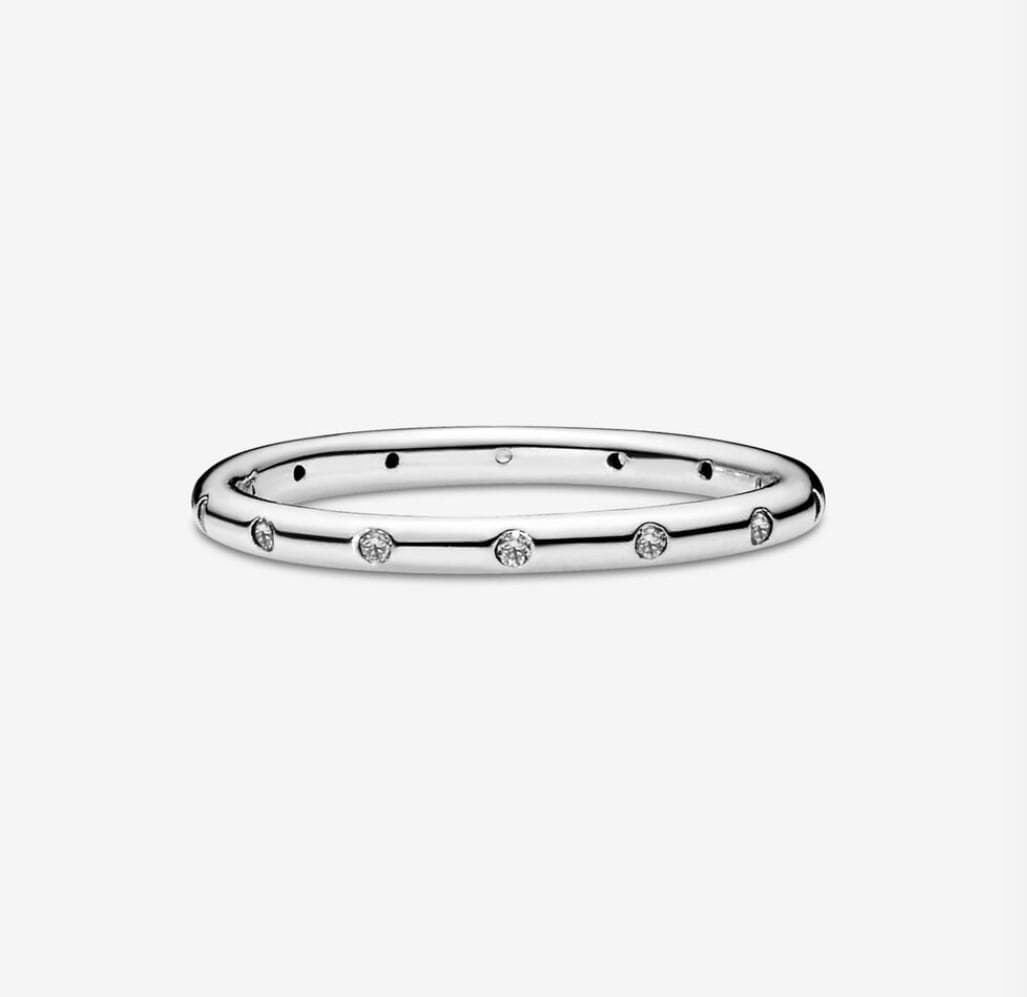 Pandora Anello a fascia scintillante semplice in Anelli Alba Gioielli - Casoria, commercioVirtuoso.it