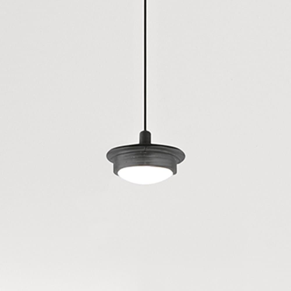 Sospensione Contemporanea Hunter Metallo Nero Led Integrato 5W in Lampade a sospensione LuceArt - Montecorvino Pugliano, commercioVirtuoso.it