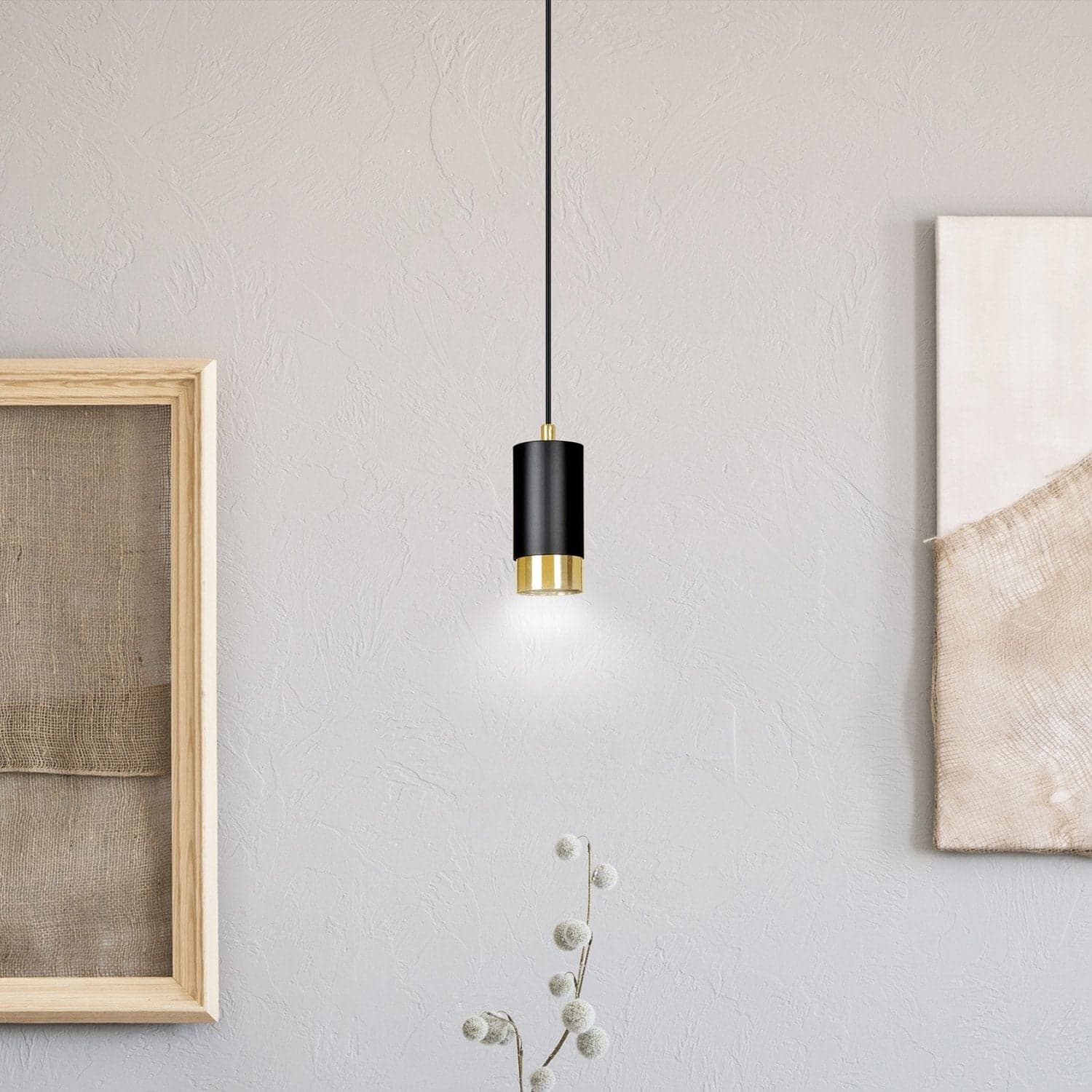 Sospensione Moderna 1 Luce Fumiko A Cilindro In Acciaio Nero E Oro in Lampade a sospensione LuceArt - Montecorvino Pugliano, commercioVirtuoso.it