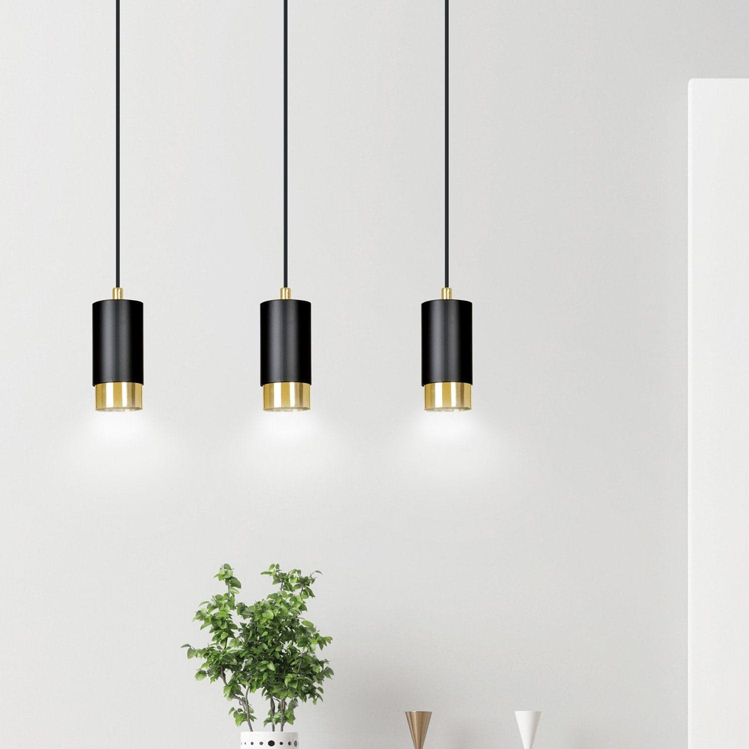 Lampadario 3 Luci Fumiko Con Cilindri In Acciaio Nero E Oro in Lampade a sospensione LuceArt - Montecorvino Pugliano, commercioVirtuoso.it