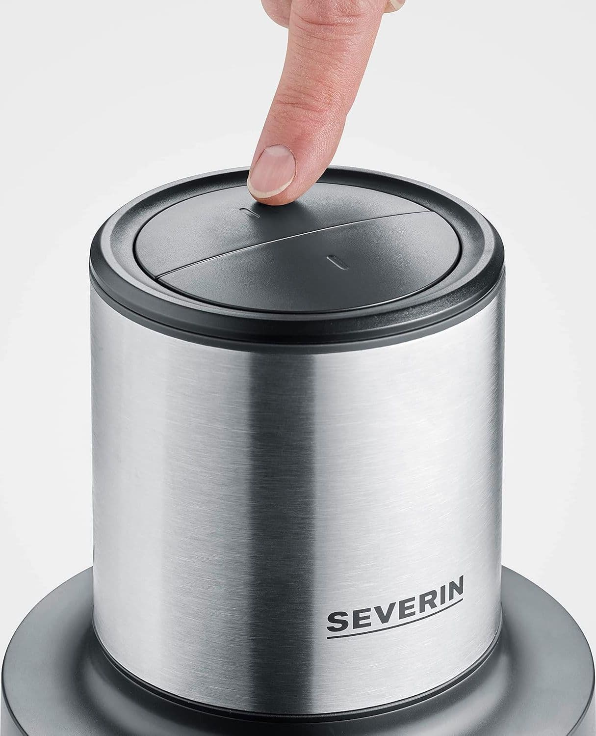 Severin Tritatutto da Cucina Elettrico, 1 Litro, 400W, 2 Velocità, Trita Ghiaccio, Disco Emulsionante, Inserto Pela Aglio, Ciotola in Vetro, BPA Free, 15,5 x 15,5 x 24,7 cm, Nero/Inox - KM 3867 in Autocategorizzazione Elettroccasione - Terlizzi, commercioVirtuoso.it