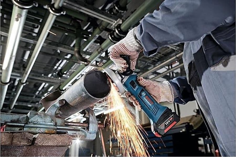 BOSCH - SMERIGLIATRICE ANGOLARE PROFESSIONAL GWS 18-125 V-LI 2 BATT in Smerigliatrici angolari Stockdoc - Terni, commercioVirtuoso.it