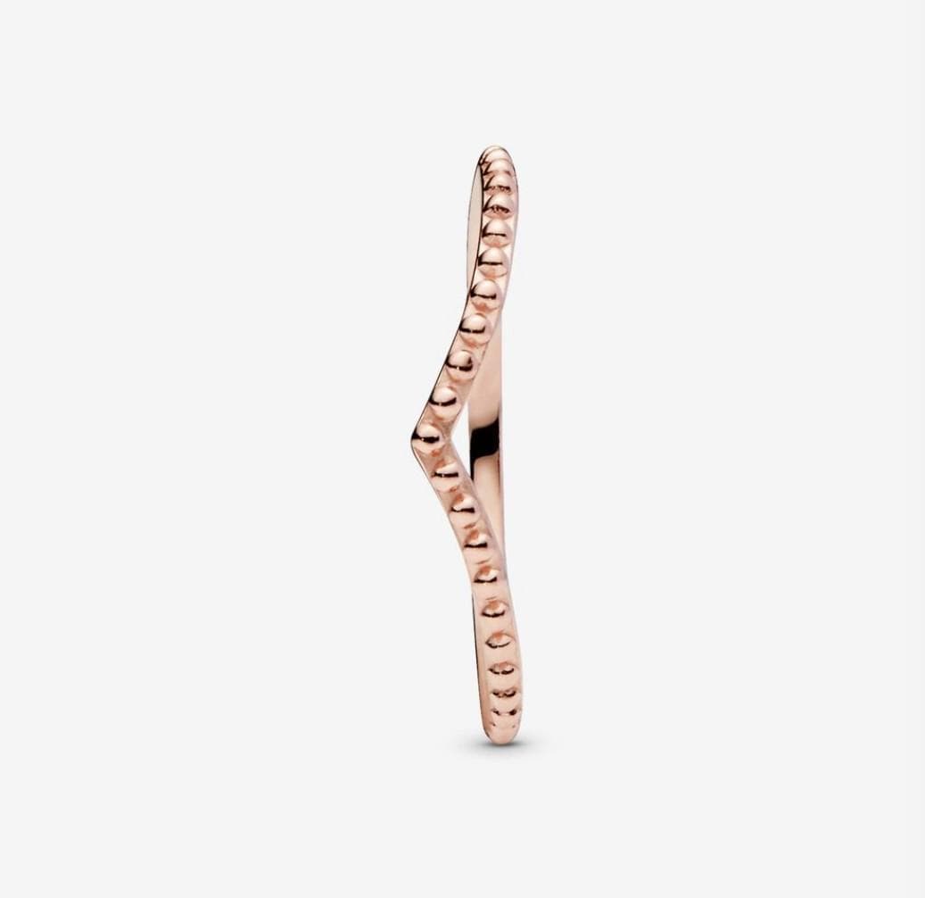 Pandora Anello chevron decorato rosè in Anelli Alba Gioielli - Casoria, commercioVirtuoso.it