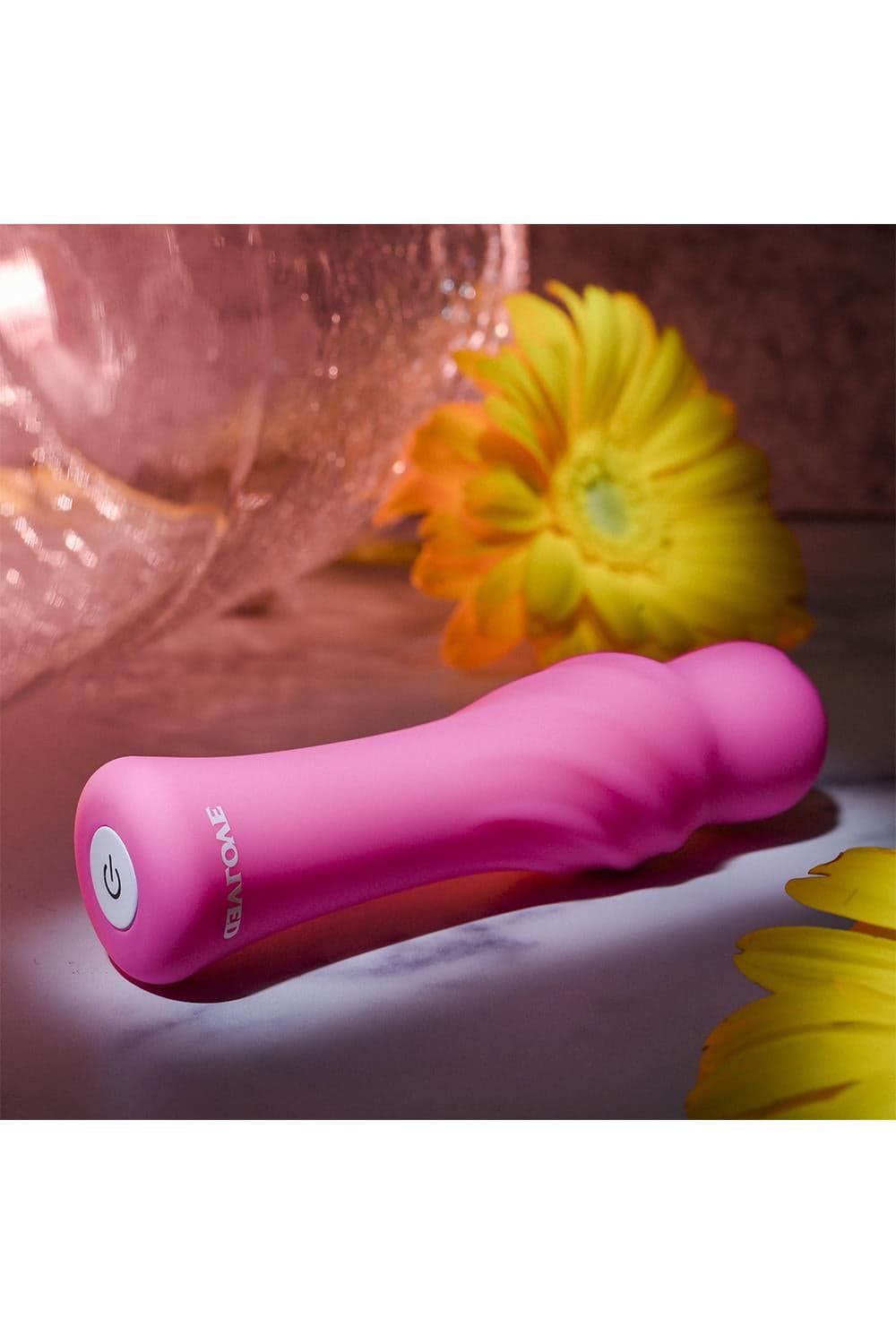 Vibratore Twist & Shout a Tulipano potente compatto 10 modalità USB soft touch in prodotto Erosdom - Palmi, commercioVirtuoso.it