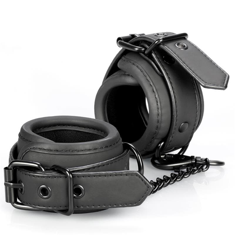 INTOYOU manette polsiere fetish BDSM in morbido neoprene nero senza nichel in Manette Kondorama - Martinsicuro, commercioVirtuoso.it