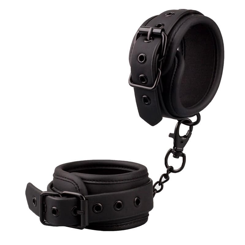 INTOYOU manette cavigliere fetish BDSM in morbido neoprene nero senza nichel in Cinghie Kondorama - Martinsicuro, commercioVirtuoso.it
