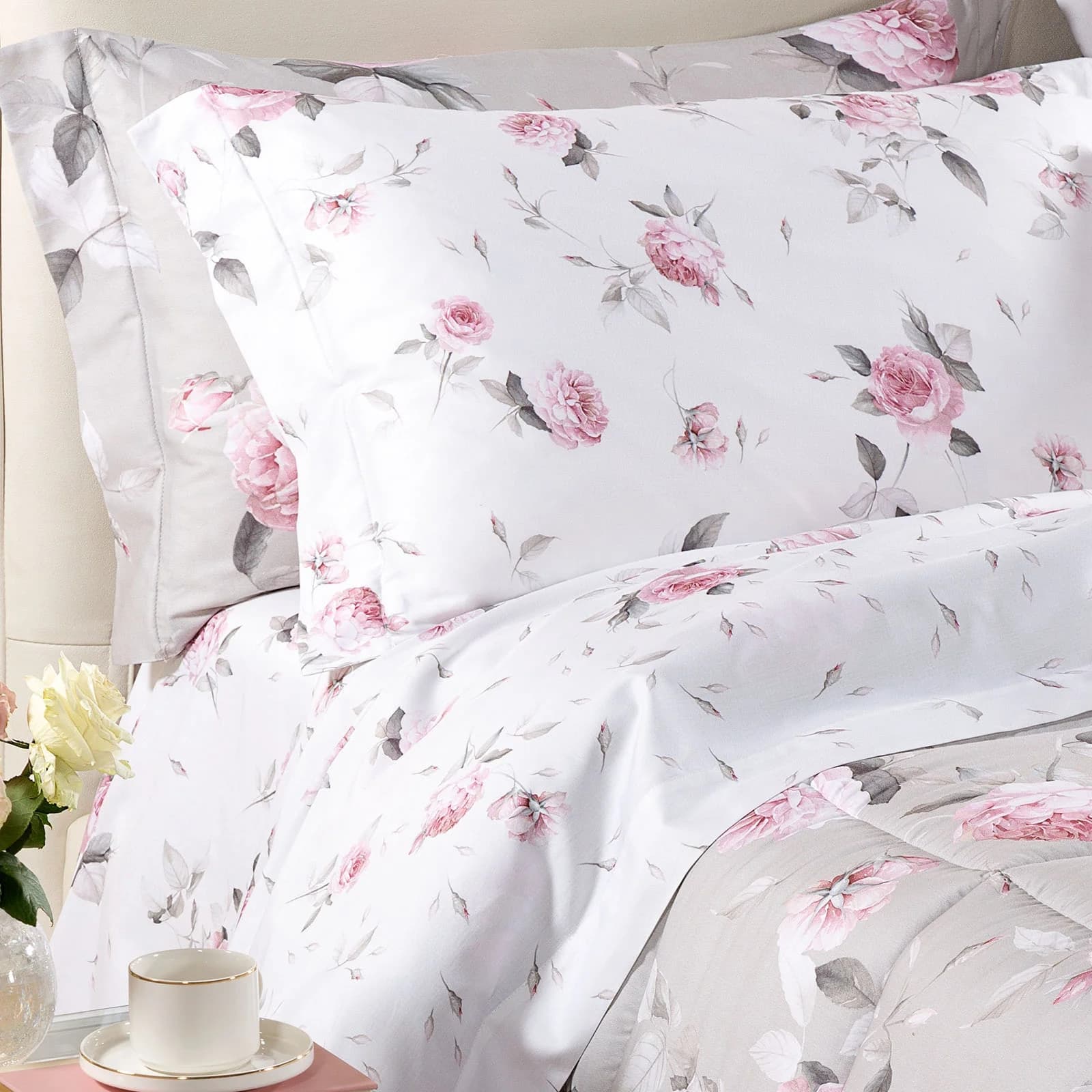 Lenzuola Bella Rosa ! Caleffi in Raso di Cotone: Lusso, Romanticismo e Sogno in Set di lenzuola e federe Anastasi - Marsala, commercioVirtuoso.it