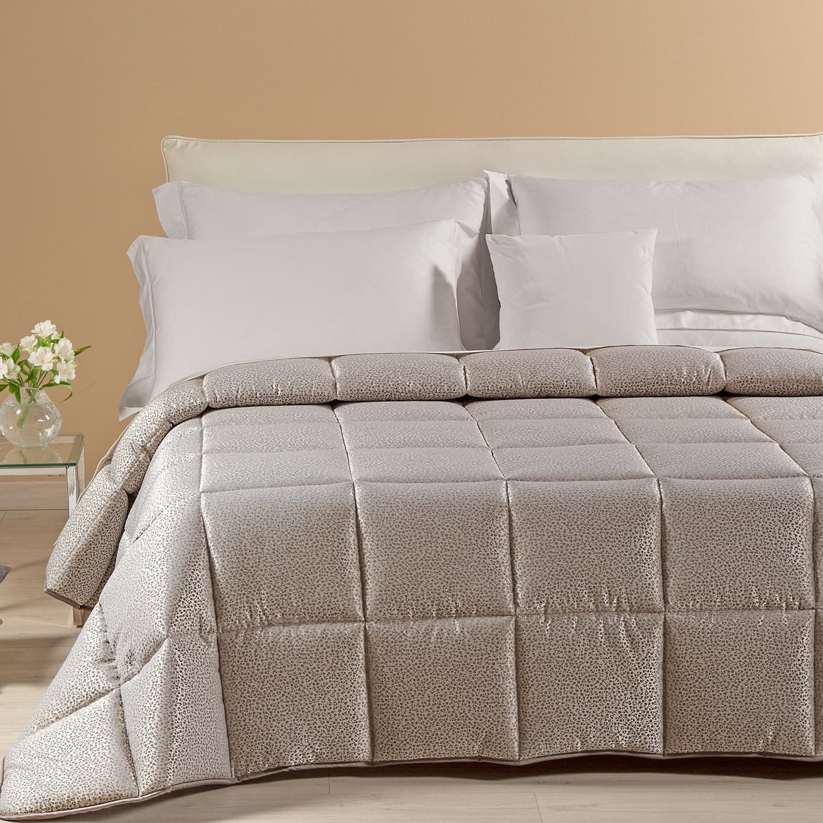 Trapunta Perlee' ! Caleffi: Raso Jacquard, Eleganza e Lusso per Notti da Sogno in Trapunte Anastasi - Marsala, commercioVirtuoso.it