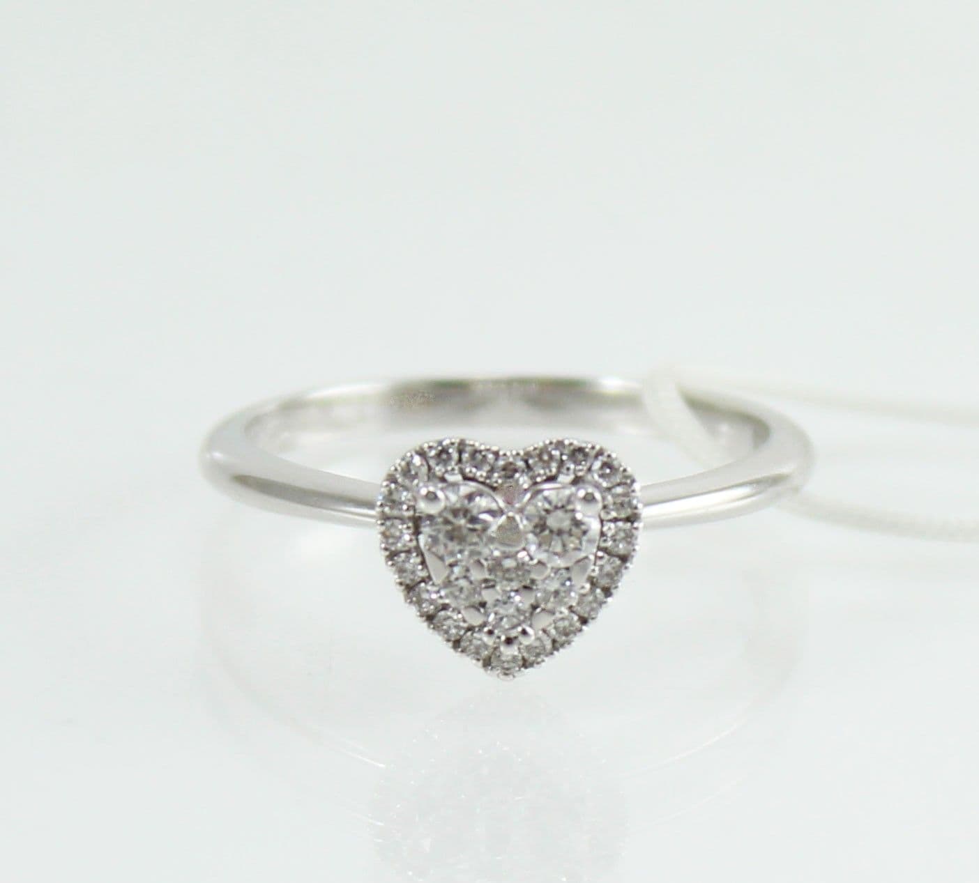 Anello donna Mirco Visconti in oro bianco a cuore con diamanti in Anelli Gioielleria Saba - Dolianova, commercioVirtuoso.it