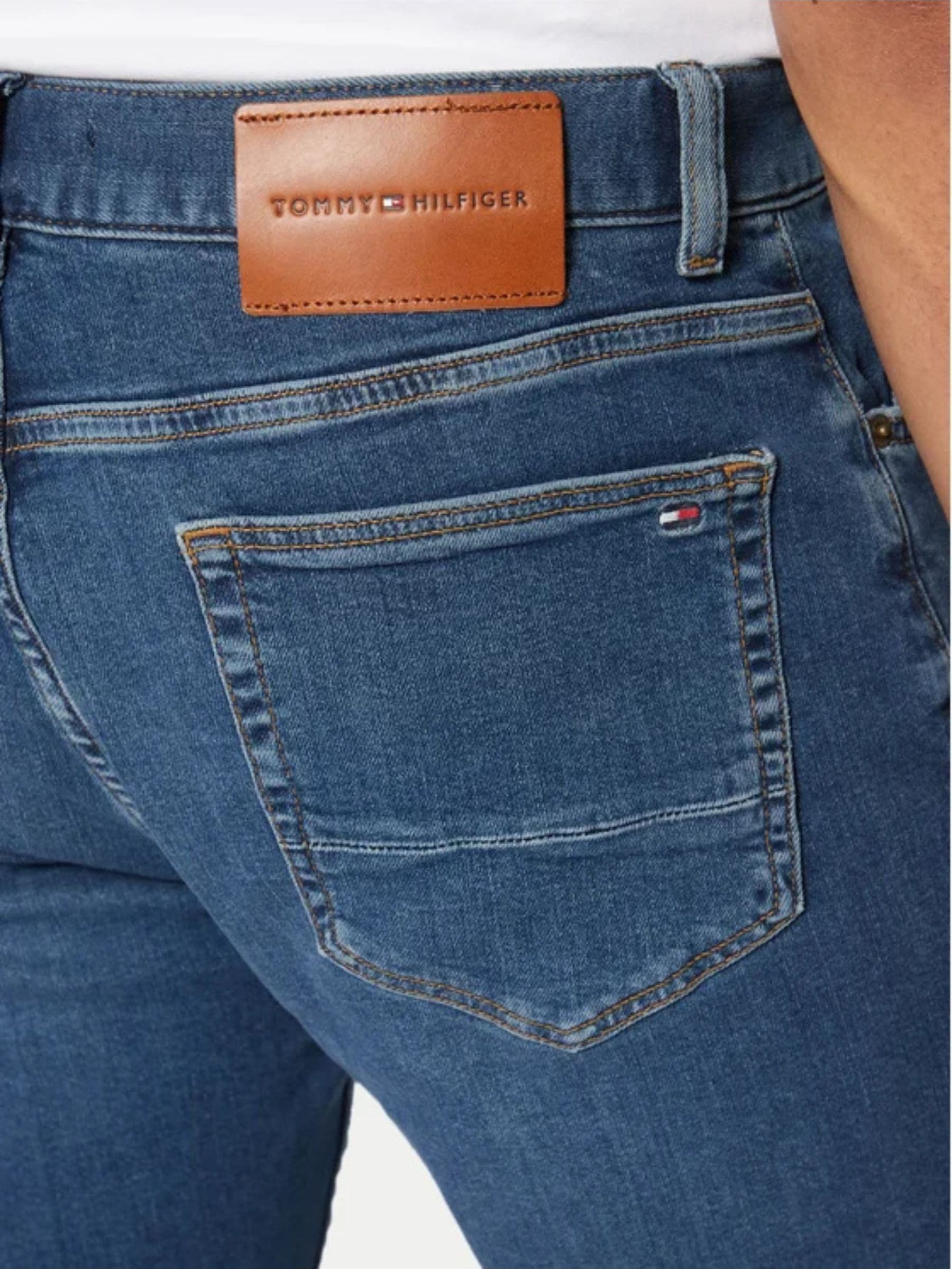 Tommy Hilfiger jeans CORE BLEECKER MID BLUE da uomo in Jeans Drestige - Casamassima, commercioVirtuoso.it