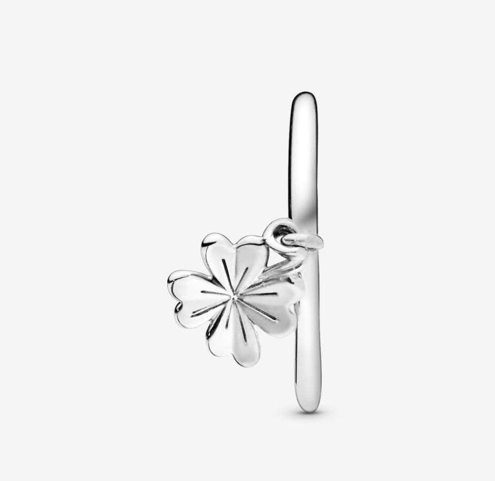 Pandora anello con pendente quadrifoglio portafortuna in Anelli Alba Gioielli - Casoria, commercioVirtuoso.it