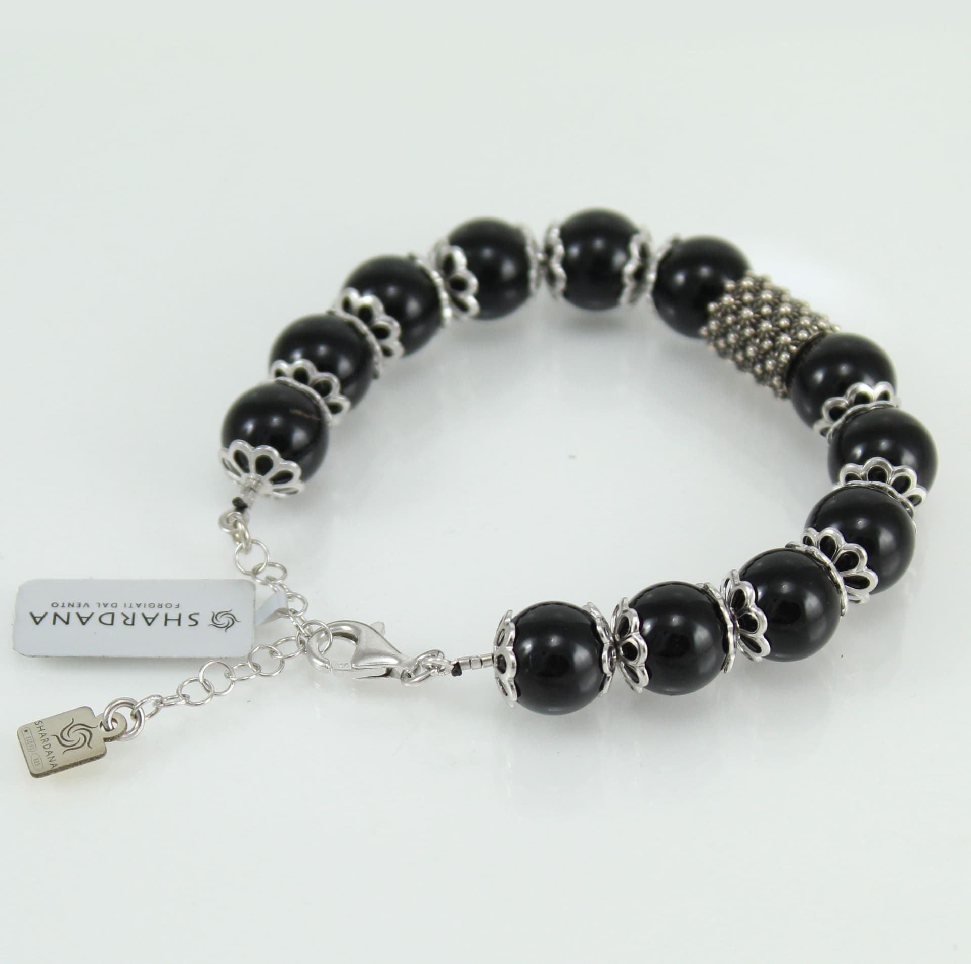 Bracciale portafortuna Su Coccu sfere onice e filigrana d'argento in Bracciali Gioielleria Saba - Dolianova, commercioVirtuoso.it