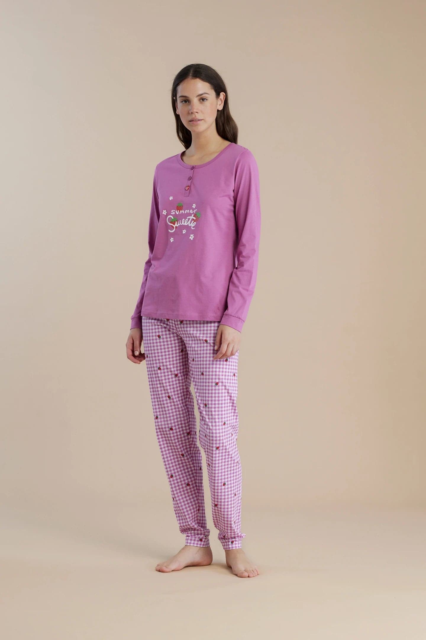 Pigiama donna in cotone con maglia a manica lunga e pantalone lungo con stampa - Noi di notte 9008 in Pigiami due pezzi Falco Biancheria - Parete, commercioVirtuoso.it