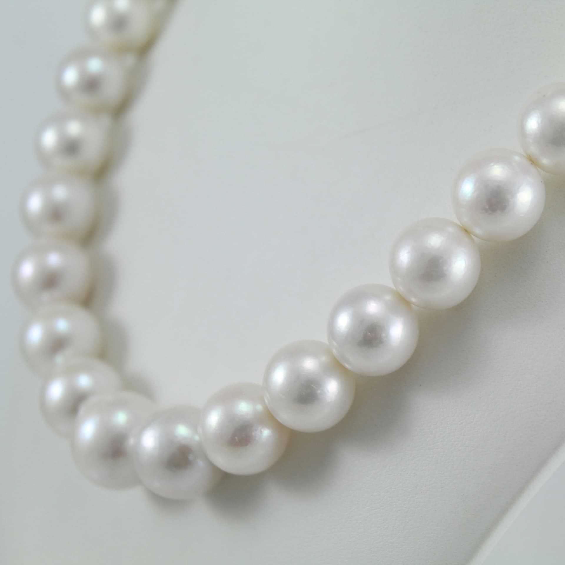 Collana donna Coscia con perle Edison Freshwater 11-14 mm in Collane Gioielleria Saba - Dolianova, commercioVirtuoso.it
