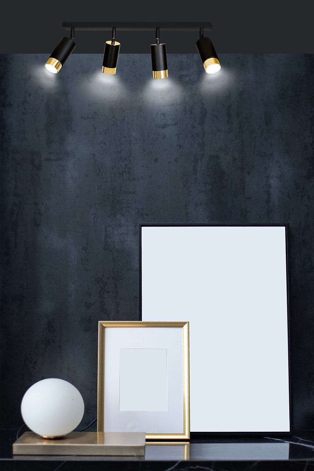 Plafoniera 4 Luci A Faretti Orientabili A Cilindro In Acciaio Nero E Oro in Faretti da soffitto LuceArt - Montecorvino Pugliano, commercioVirtuoso.it