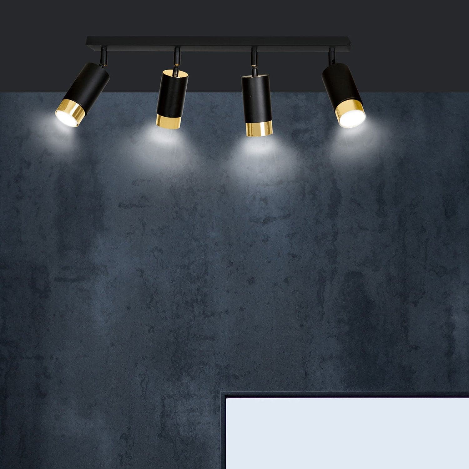 Plafoniera 4 Luci A Faretti Orientabili A Cilindro In Acciaio Nero E Oro in Faretti da soffitto LuceArt - Montecorvino Pugliano, commercioVirtuoso.it