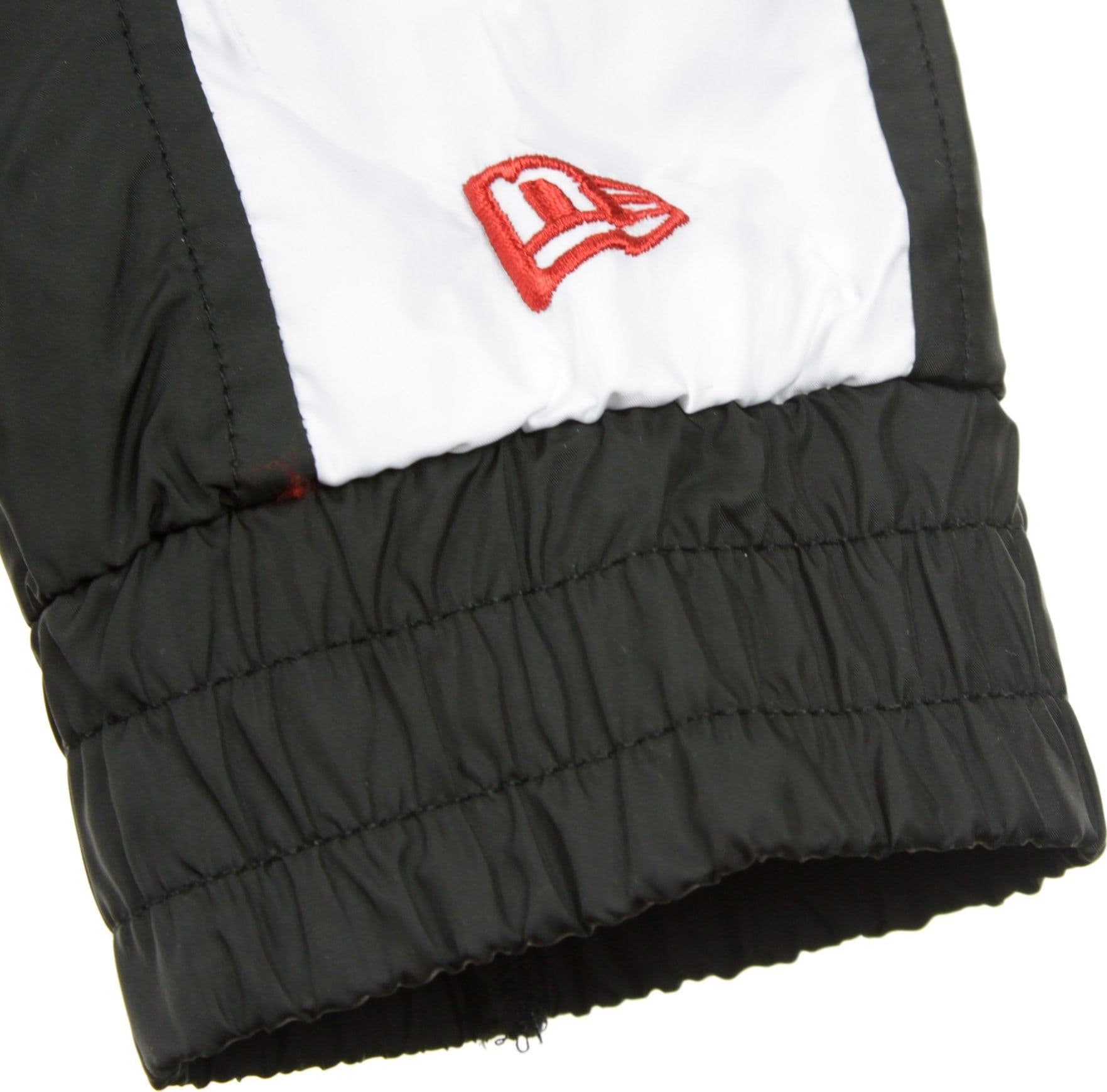 NEW ERA Giacca a Vento Infilabile Uomo Ne Contemporary Windbreaker Newera Black/white/scarlet da uomo in Giacche sportive e tecniche Drestige - Casamassima, commercioVirtuoso.it