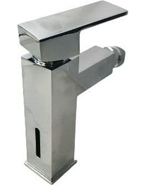 Rubinetto miscelatore quadrato per bidet design moderno squadrato