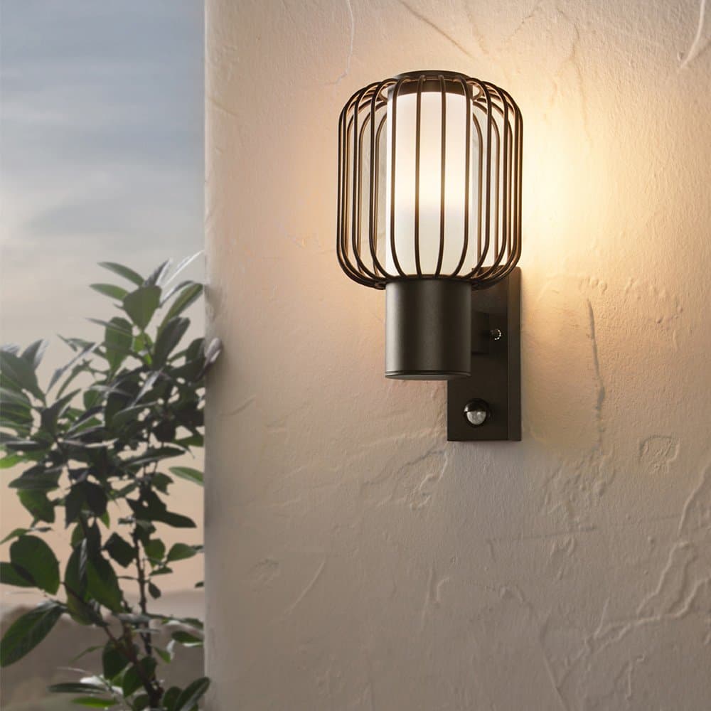 Applique Industrial Da Esterno Ravello 1 Luce Acciaio Zincato Nero Sensore in Lampade da parete LuceArt - Montecorvino Pugliano, commercioVirtuoso.it