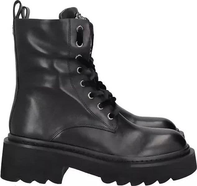 ToscaBlu Donna Stivaletto Lea in pelle con maxi pietra colore nero in Stivali Cantali Calzature - Randazzo, commercioVirtuoso.it