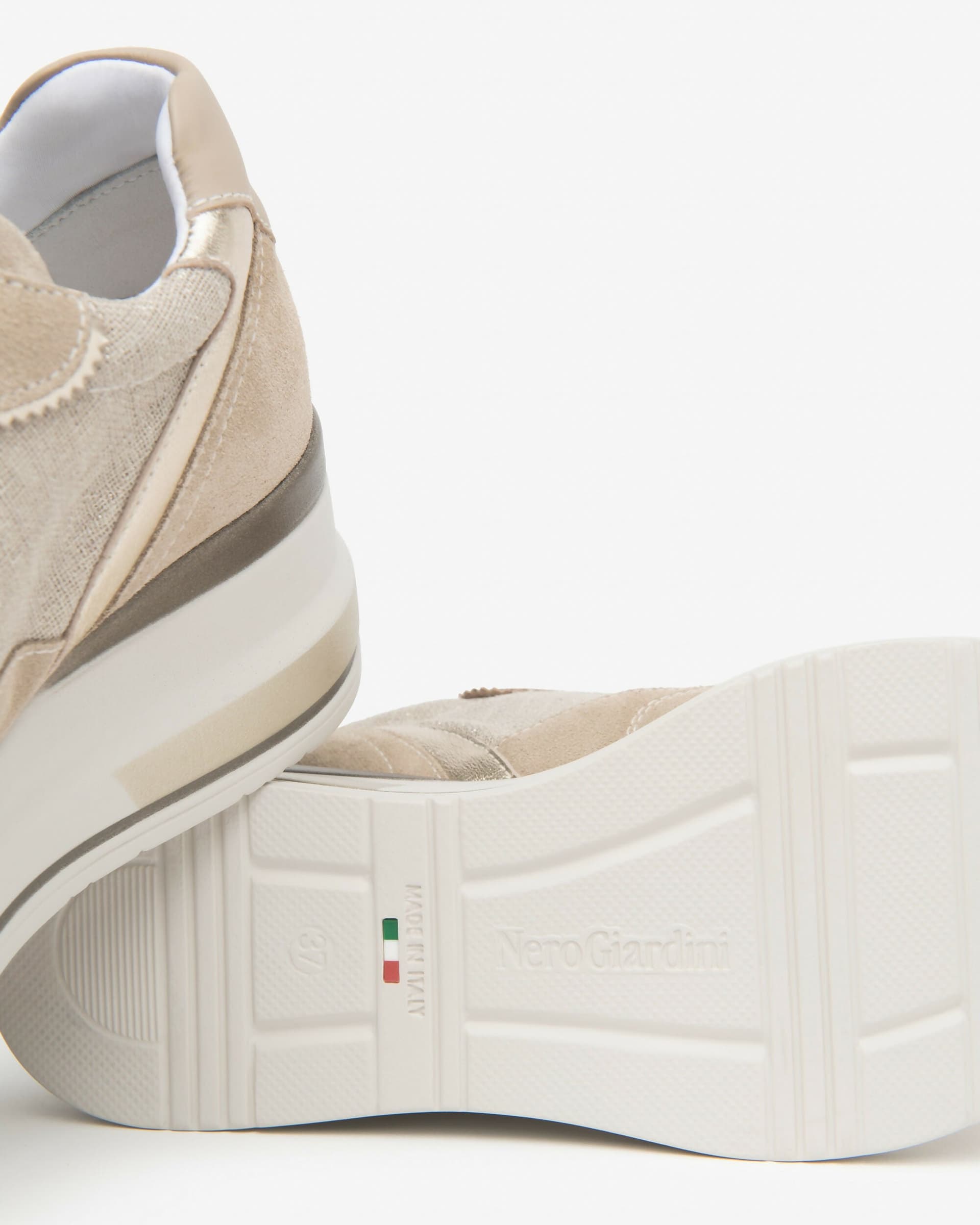 NeroGiardini Donna Sneakers da donna in pelle, tessuto e materiale tecnico in Sneaker casual Cantali Calzature - Randazzo, commercioVirtuoso.it