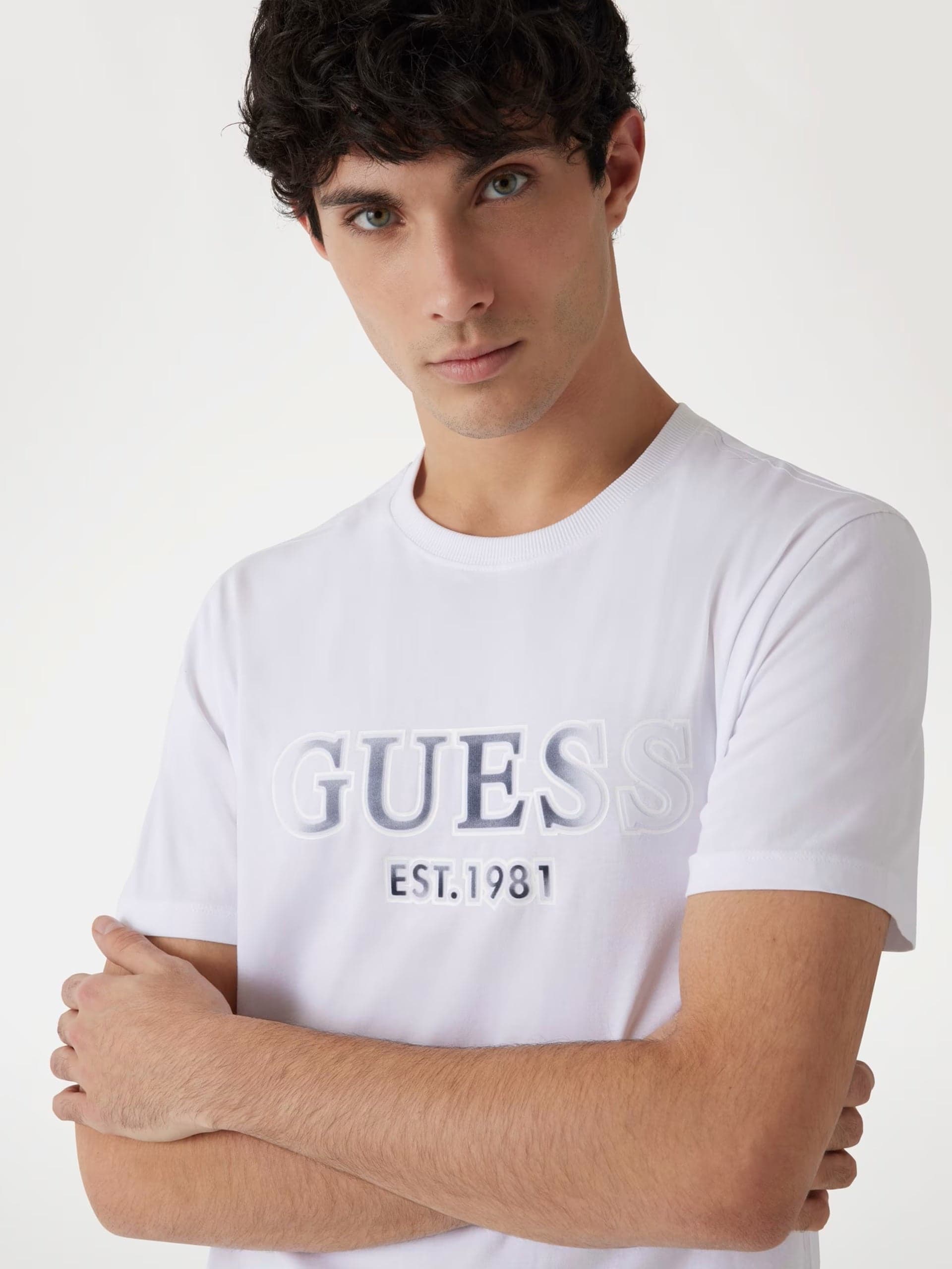 Guess T-shirt uomo in T-shirt Broadway Red - Barletta, commercioVirtuoso.it
