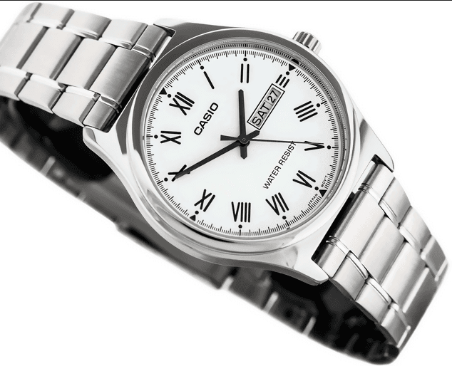 Orologio Casio per uomo, MTP-V006D-7B, quadrantre bianco con numeri romani, segna data e giorno della settimana in Orologi da polso Loweconomy - Marineo, commercioVirtuoso.it