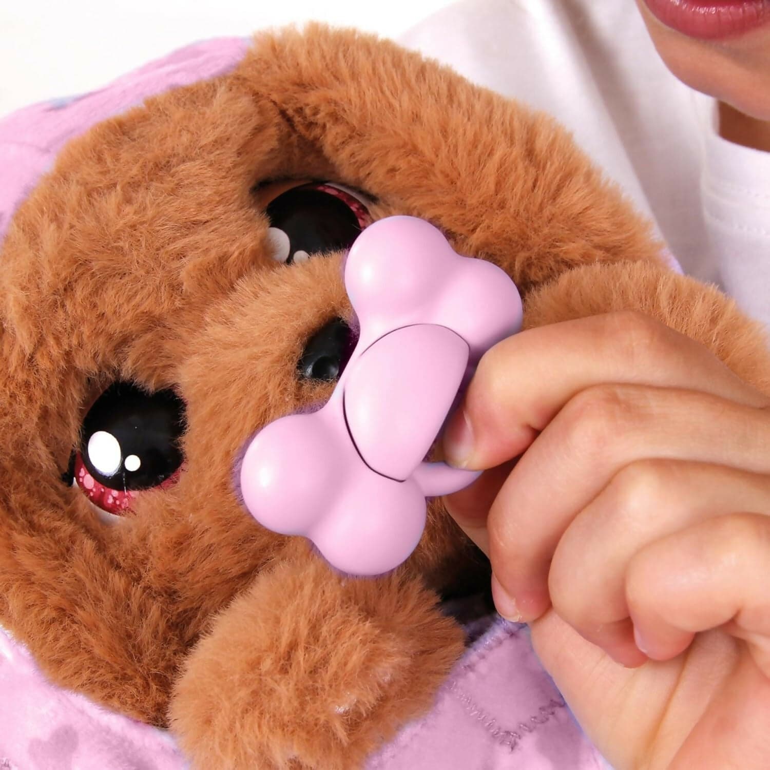 Baby Paws Cocker, Peluche Interattivo con Suoni, Apre e Chiude gli Occhi ed Include Borsetta, Copertina, Giocattolo Bambine e Bambini +3 Anni in Animali Cartoleria Deja Vu - Crotone, commercioVirtuoso.it