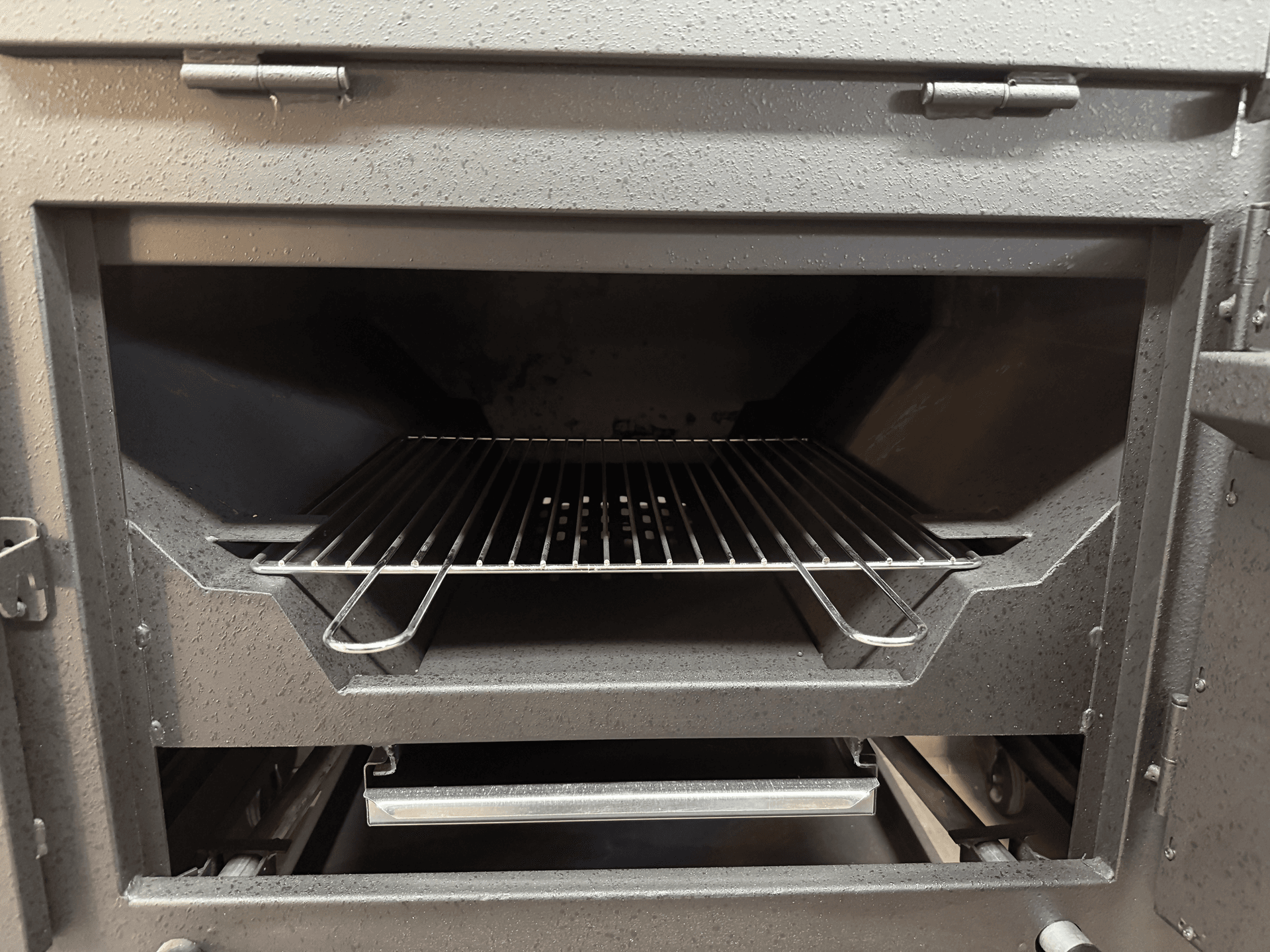 Forno a Legna 81 X103 Mod.Casetta Combustione Separata (81 Larghezza 103 Profondita') in Forni per pizza Effetre - Campobello Di Licata, commercioVirtuoso.it