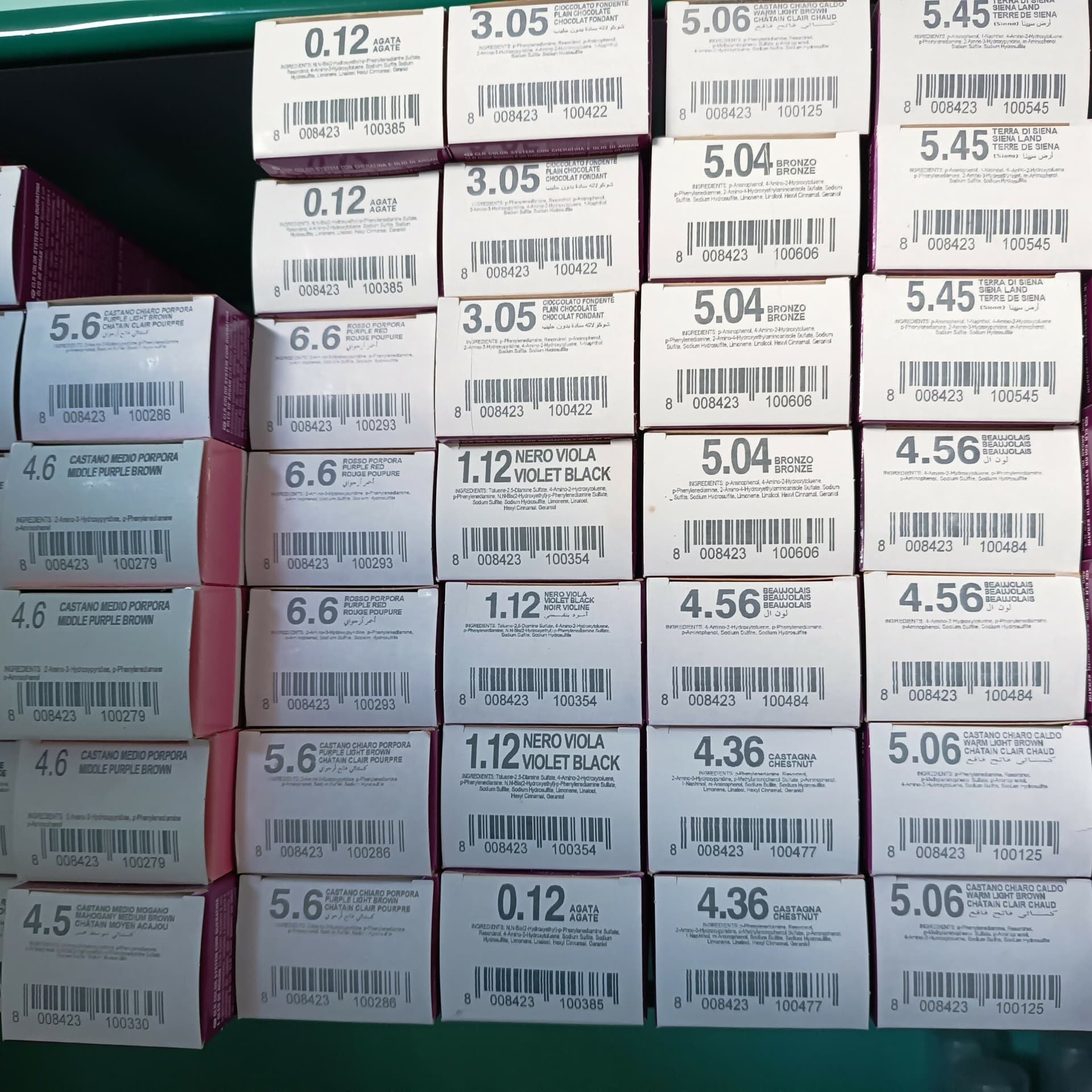 STOCK COLORE PERMANENTE PER CAPELLI TINTA CON OLIO DI ARGAN E CHERATINA COLORI NATURALI RIFLESSATI E SUPERCHIARENTI in Colore permanente Profumeria Chèri - Locri, commercioVirtuoso.it