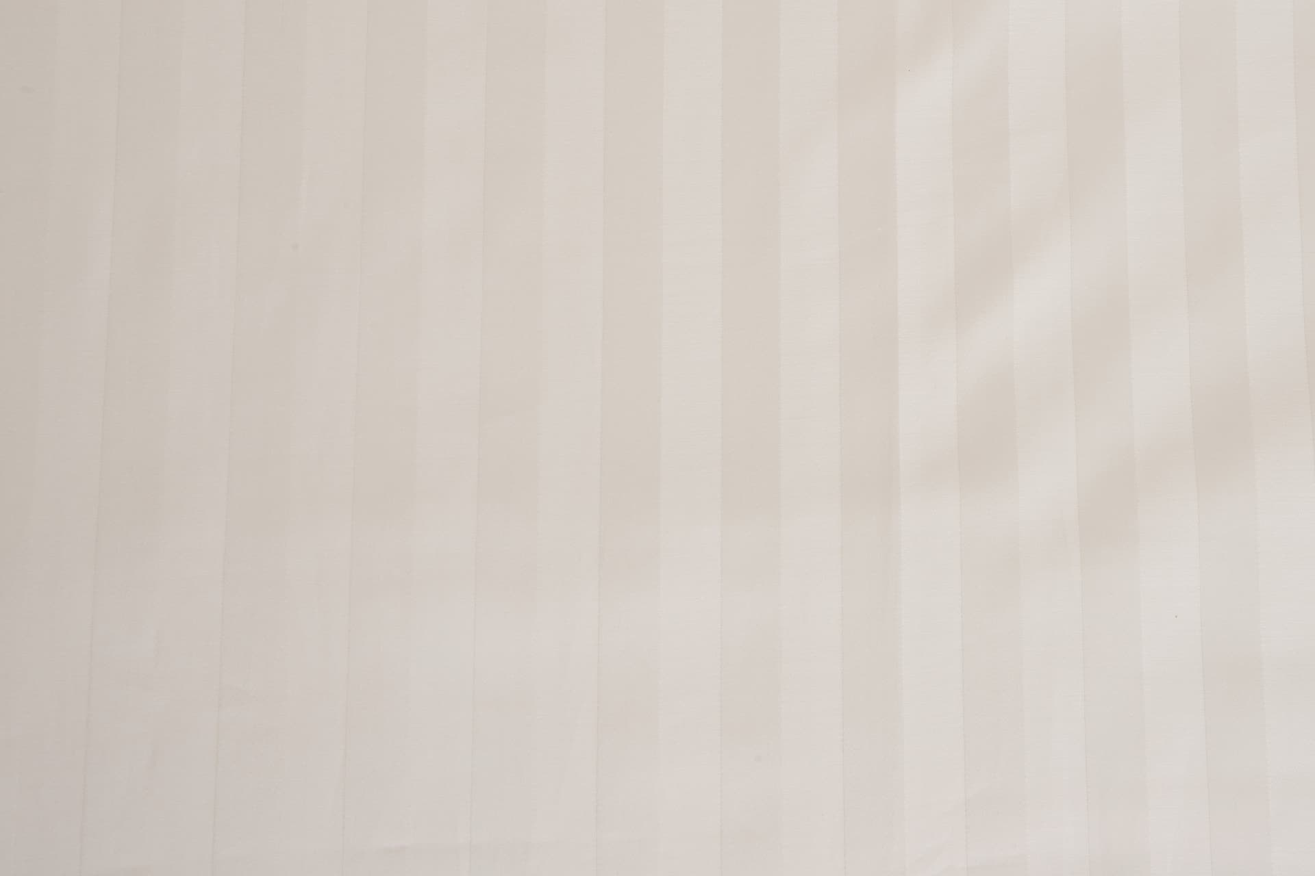 Completo letto lenzuola raso spigato rigato CREMA - Vanita di raso