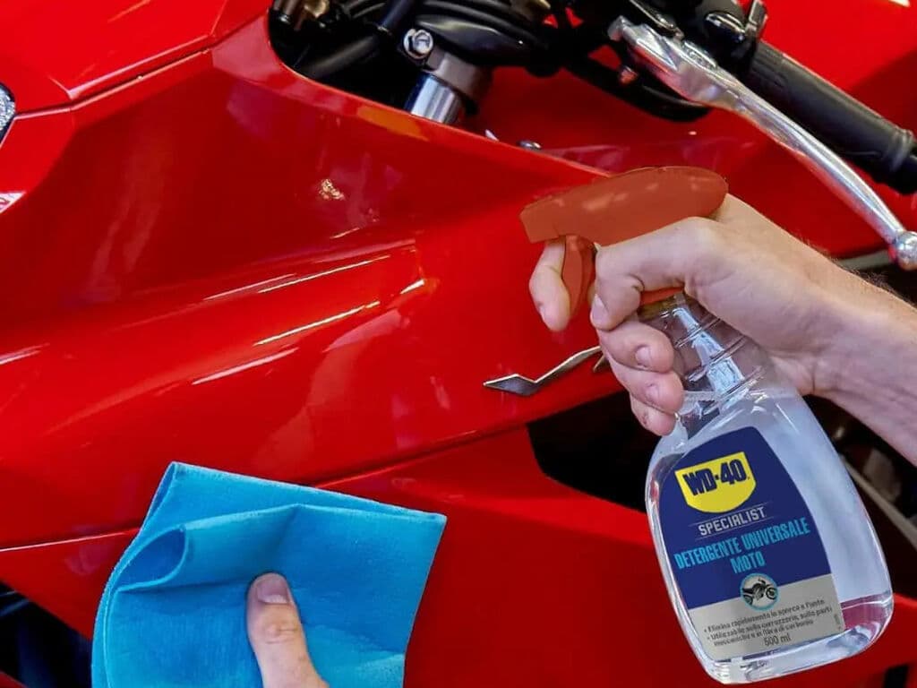 WD-40 Specialist Moto Detergente Universale - 500ml. Confezione da 1pz in Lucidanti GardenStore - Novellara, commercioVirtuoso.it