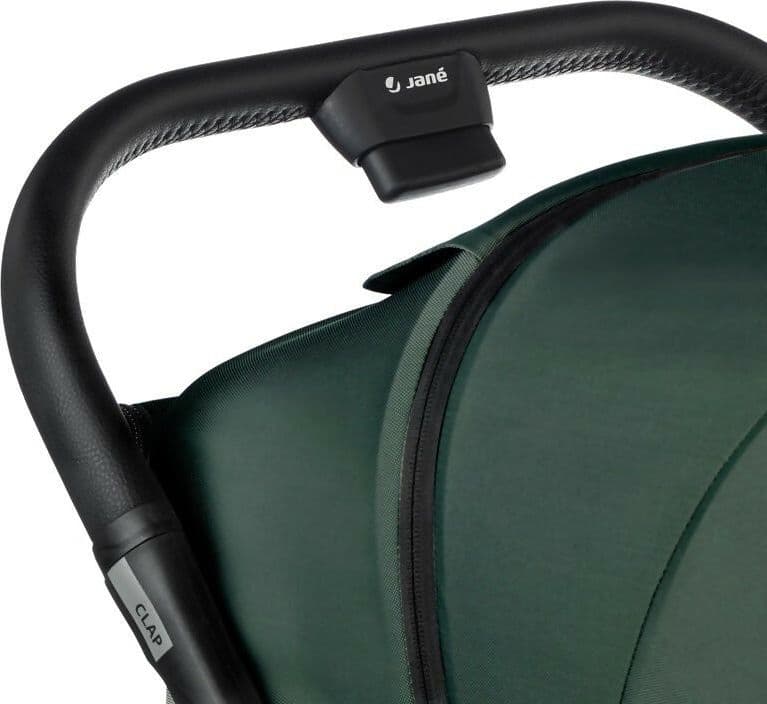 JANE' Passeggino CLAP - colore BOTANIC - con telaio in alluminio robusto, chiusura automatica e compatta, dimensioni adatte alle cabine degli aerei, adatto dalla nascita fino a 26 kg, con sospensioni su 4 ruote e finiture in similpelle in Passeggini compatti Sanitaria Gioia del Bimbo - Villa San Giovanni, commercioVirtuoso.it