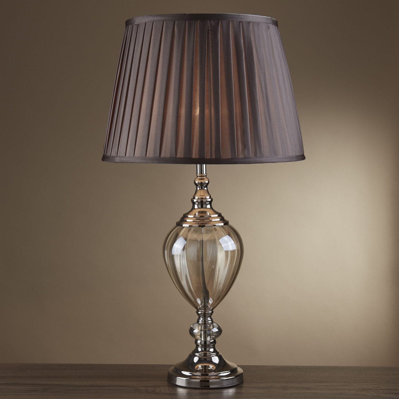 Lampada Da Scrivania Contemporanea Greyson Acciaio Cromo Vetro Ambra 1 Luce E27 in Lampade da tavolo e abat-jour LuceArt - Montecorvino Pugliano, commercioVirtuoso.it
