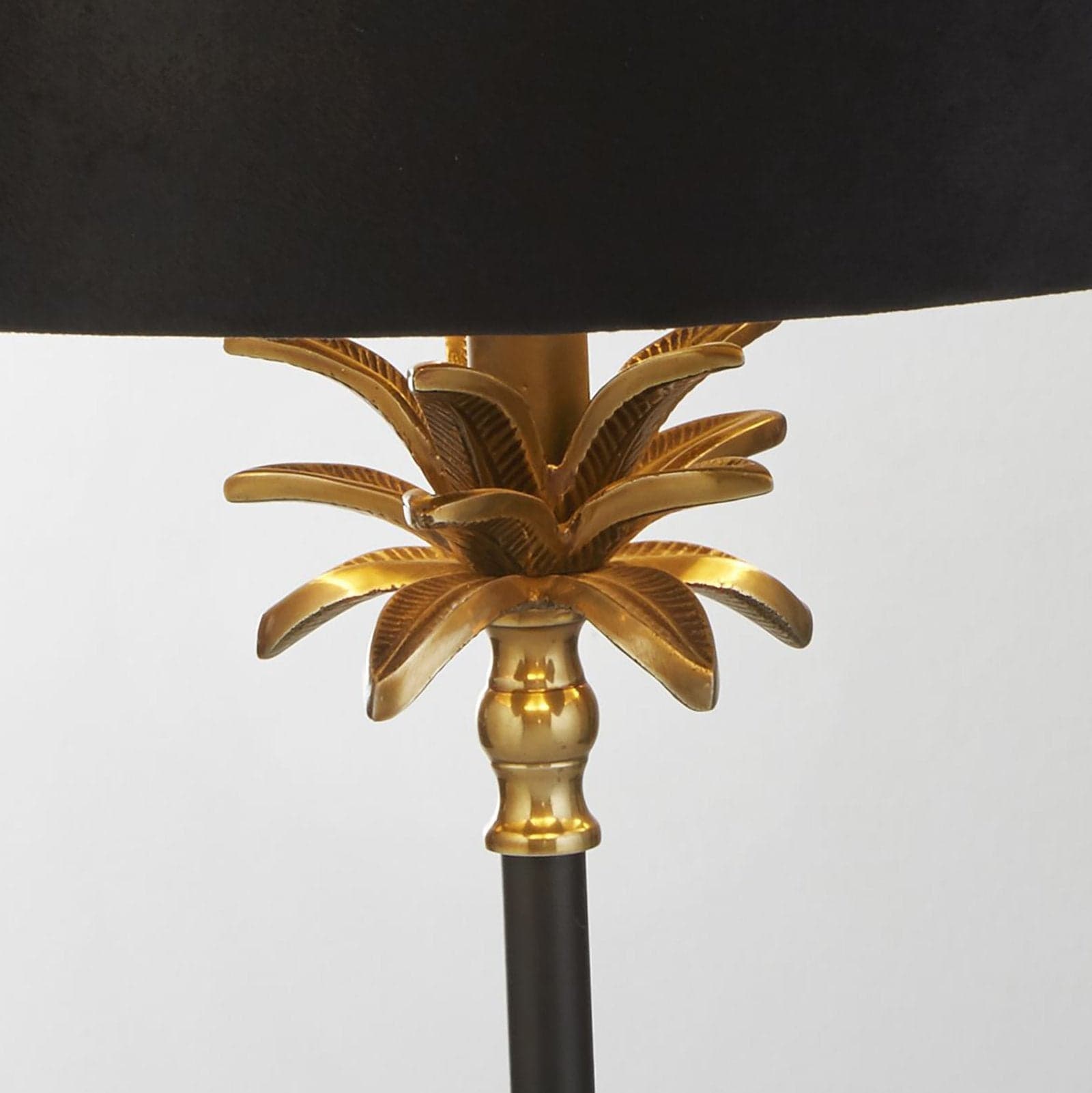 Lampada Da Scrivania Contemporanea Palma Ottone Velluto Nero 1 Luce E27 in Lampade da lavoro LuceArt - Montecorvino Pugliano, commercioVirtuoso.it