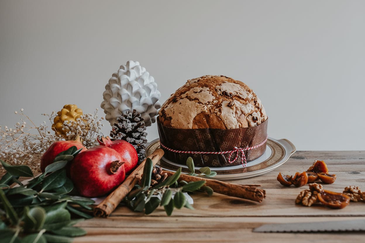 Panettone fichi e noci 1 kg in Panettoni Sicilya - Messina, commercioVirtuoso.it