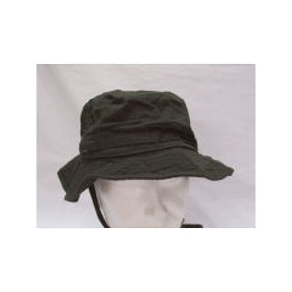 Cappello alla pescatora con bottoni