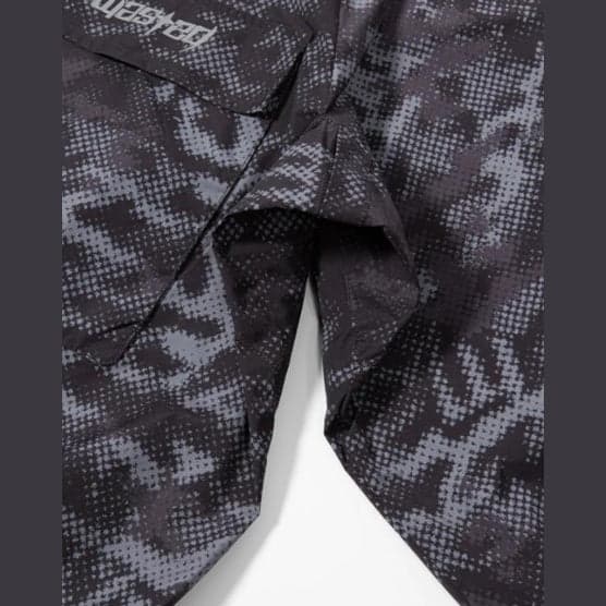 Giacca Wasted Paris Digicamo Camo Black in Giacche sportive e tecniche Glad Store - Genova, commercioVirtuoso.it